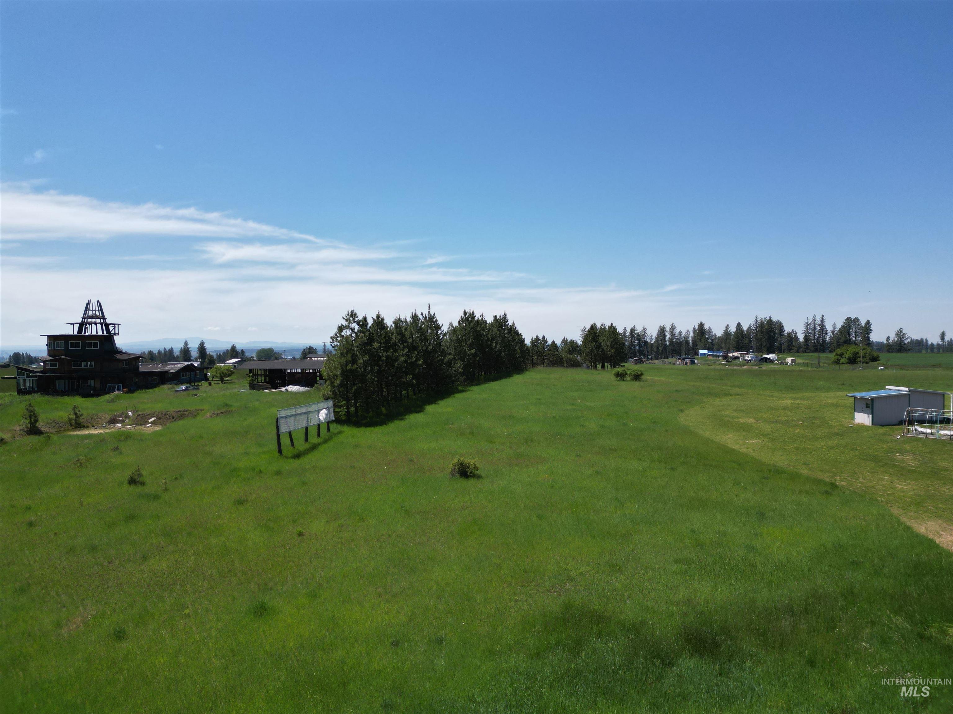 135 Harrisburg Lane, Kamiah, Idaho 83536, 3 Bedrooms, 2 Bathrooms, Residential For Sale, Price $349,000, 98978696