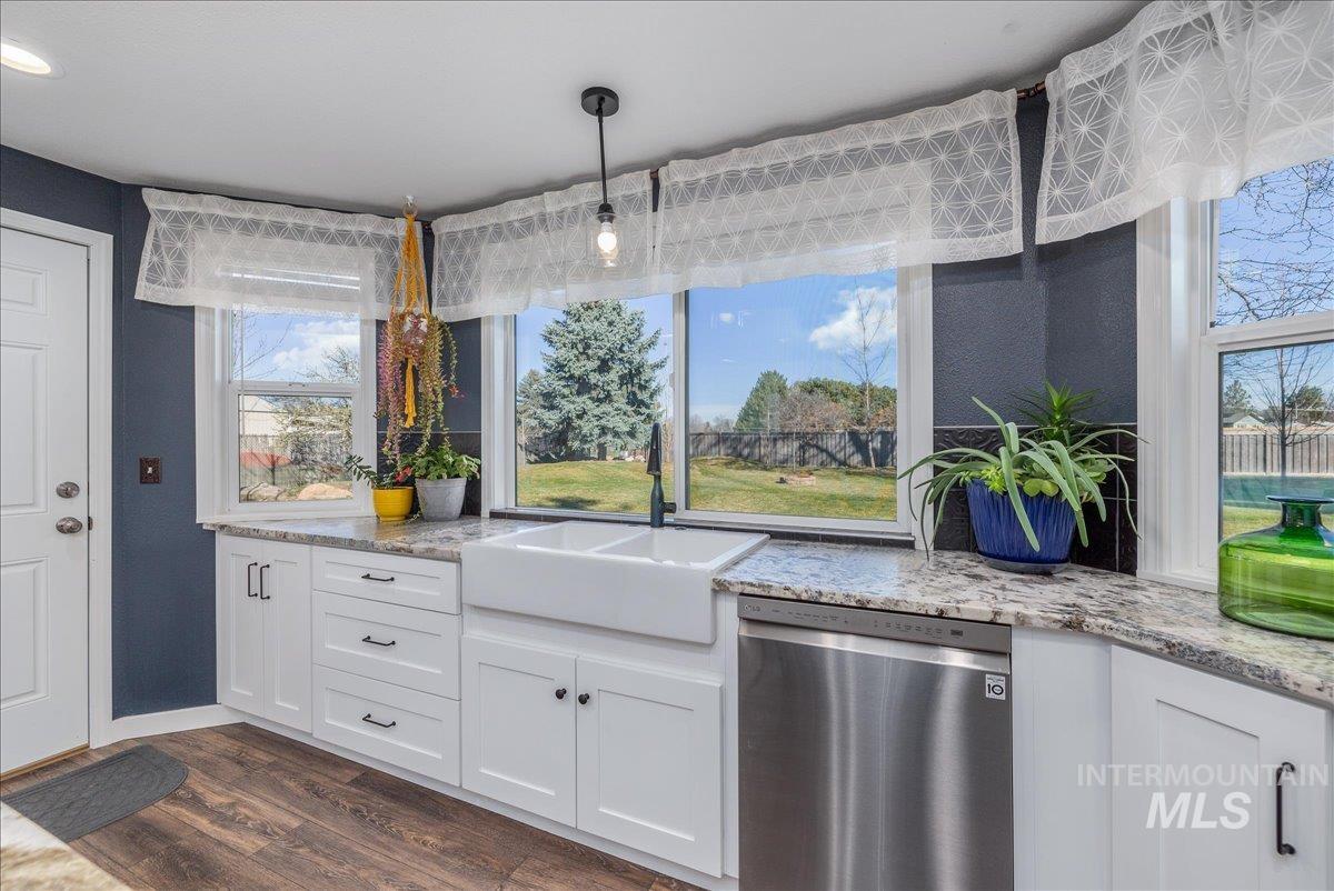 10438 W Hollandale Dr, Boise, Idaho 83709, 4 Bedrooms, 3 Bathrooms, Residential For Sale, Price $599,900,MLS 98978697