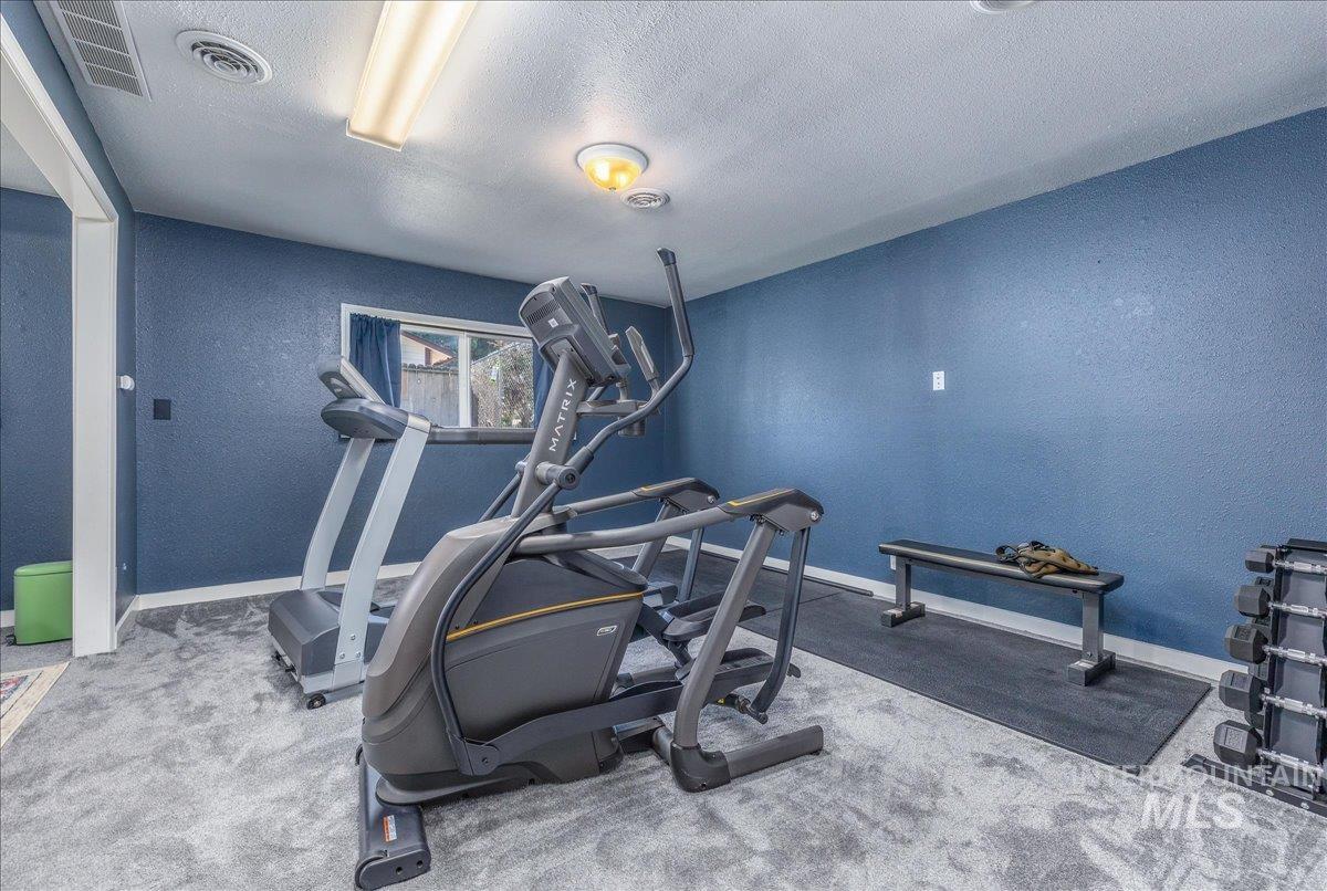 10438 W Hollandale Dr, Boise, Idaho 83709, 4 Bedrooms, 3 Bathrooms, Residential For Sale, Price $599,900,MLS 98978697