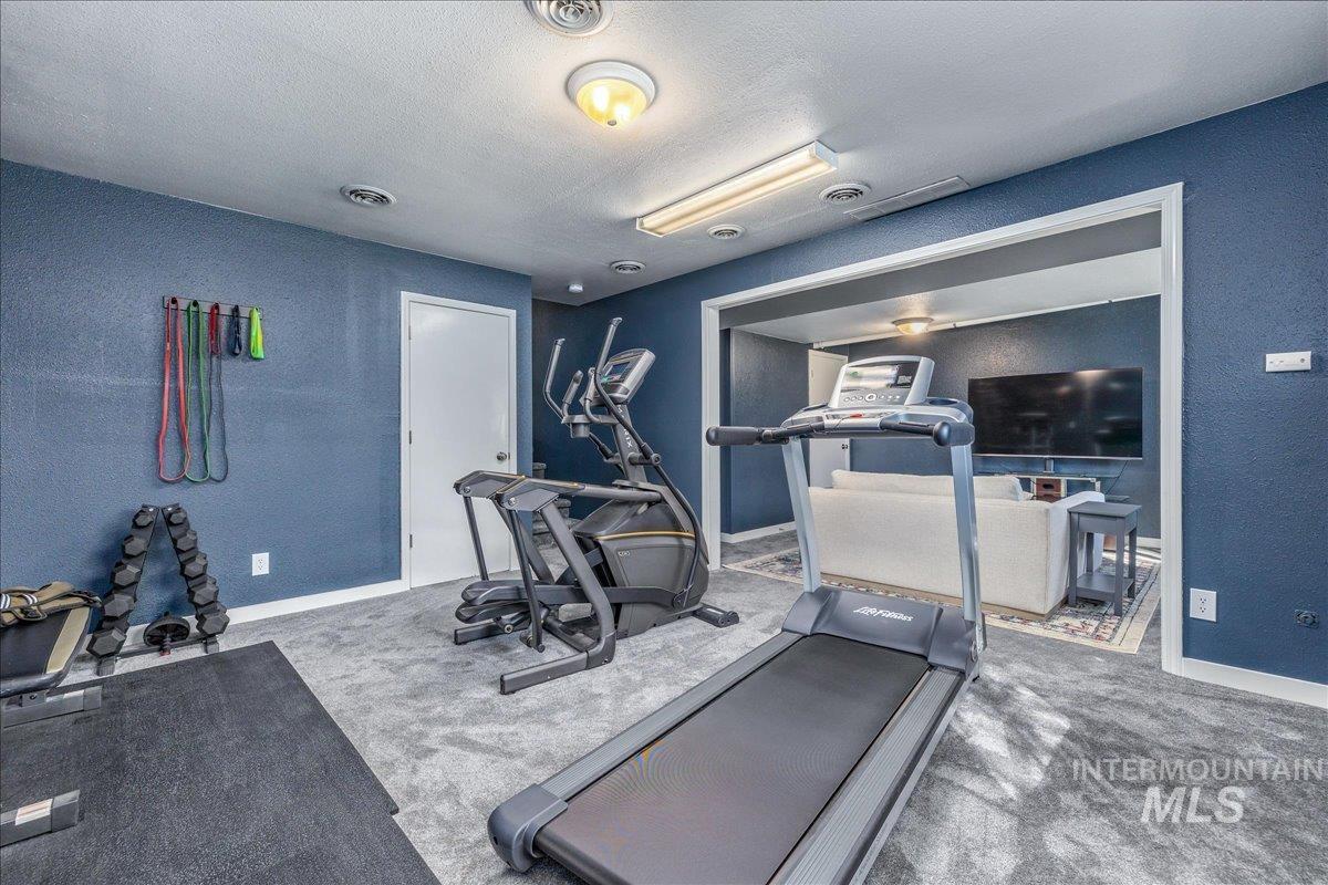 10438 W Hollandale Dr, Boise, Idaho 83709, 4 Bedrooms, 3 Bathrooms, Residential For Sale, Price $599,900,MLS 98978697