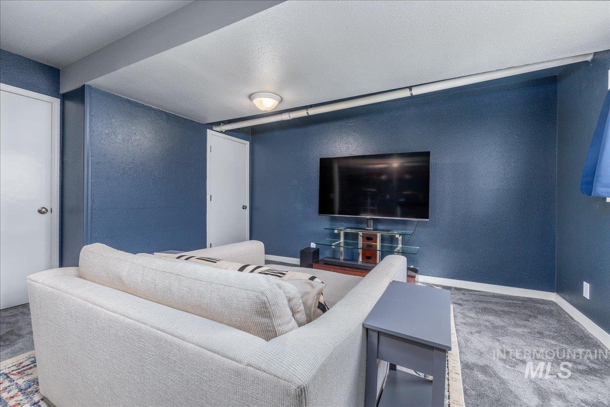 10438 W Hollandale Dr, Boise, Idaho 83709, 4 Bedrooms, 3 Bathrooms, Residential For Sale, Price $599,900,MLS 98978697