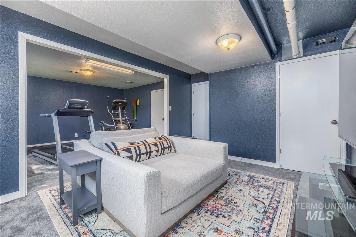 10438 W Hollandale Dr, Boise, Idaho 83709, 4 Bedrooms, 3 Bathrooms, Residential For Sale, Price $599,900,MLS 98978697