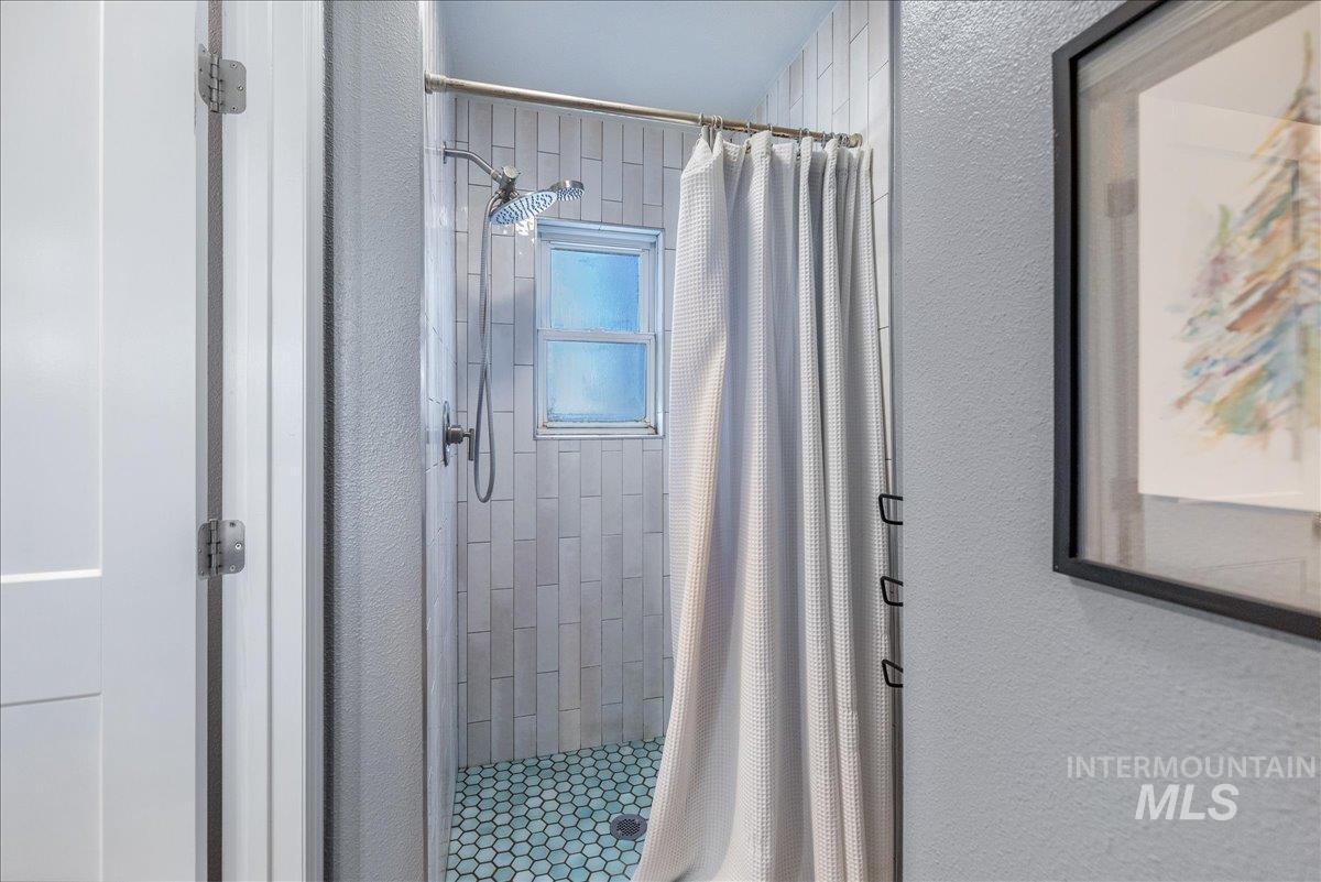 10438 W Hollandale Dr, Boise, Idaho 83709, 4 Bedrooms, 3 Bathrooms, Residential For Sale, Price $599,900,MLS 98978697