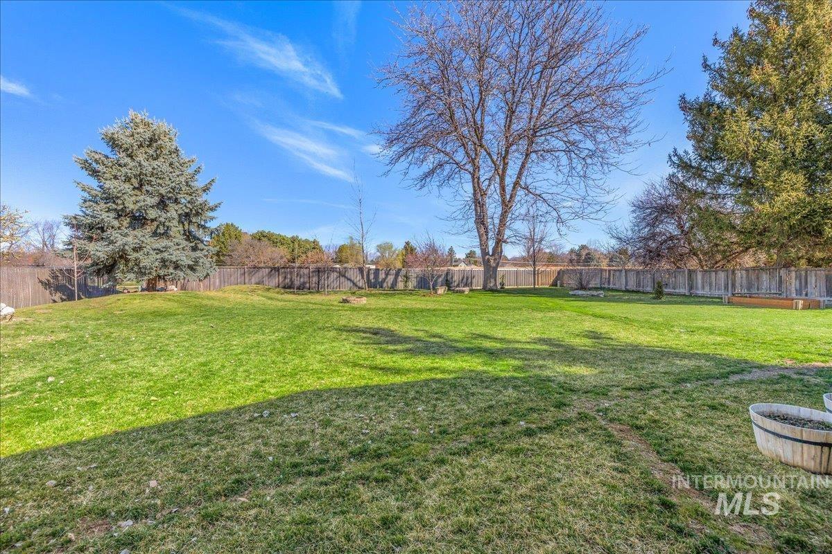 10438 W Hollandale Dr, Boise, Idaho 83709, 4 Bedrooms, 3 Bathrooms, Residential For Sale, Price $599,900,MLS 98978697