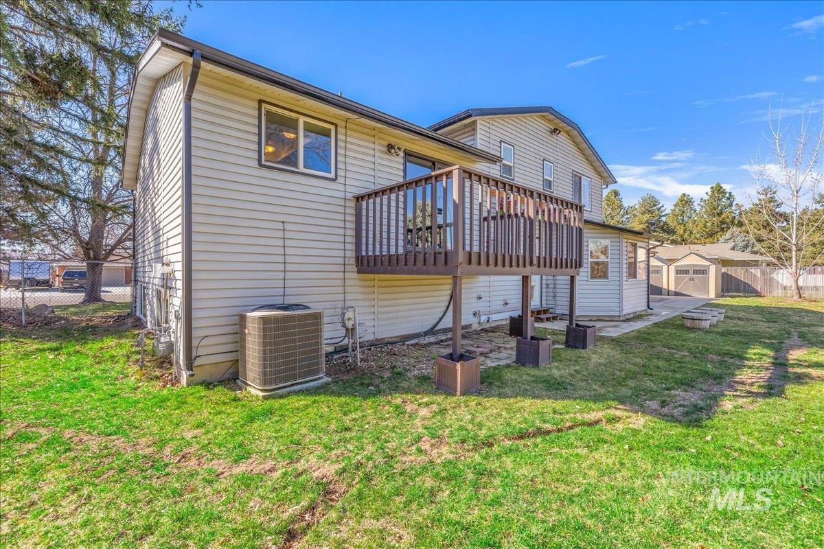 10438 W Hollandale Dr, Boise, Idaho 83709, 4 Bedrooms, 3 Bathrooms, Residential For Sale, Price $599,900,MLS 98978697