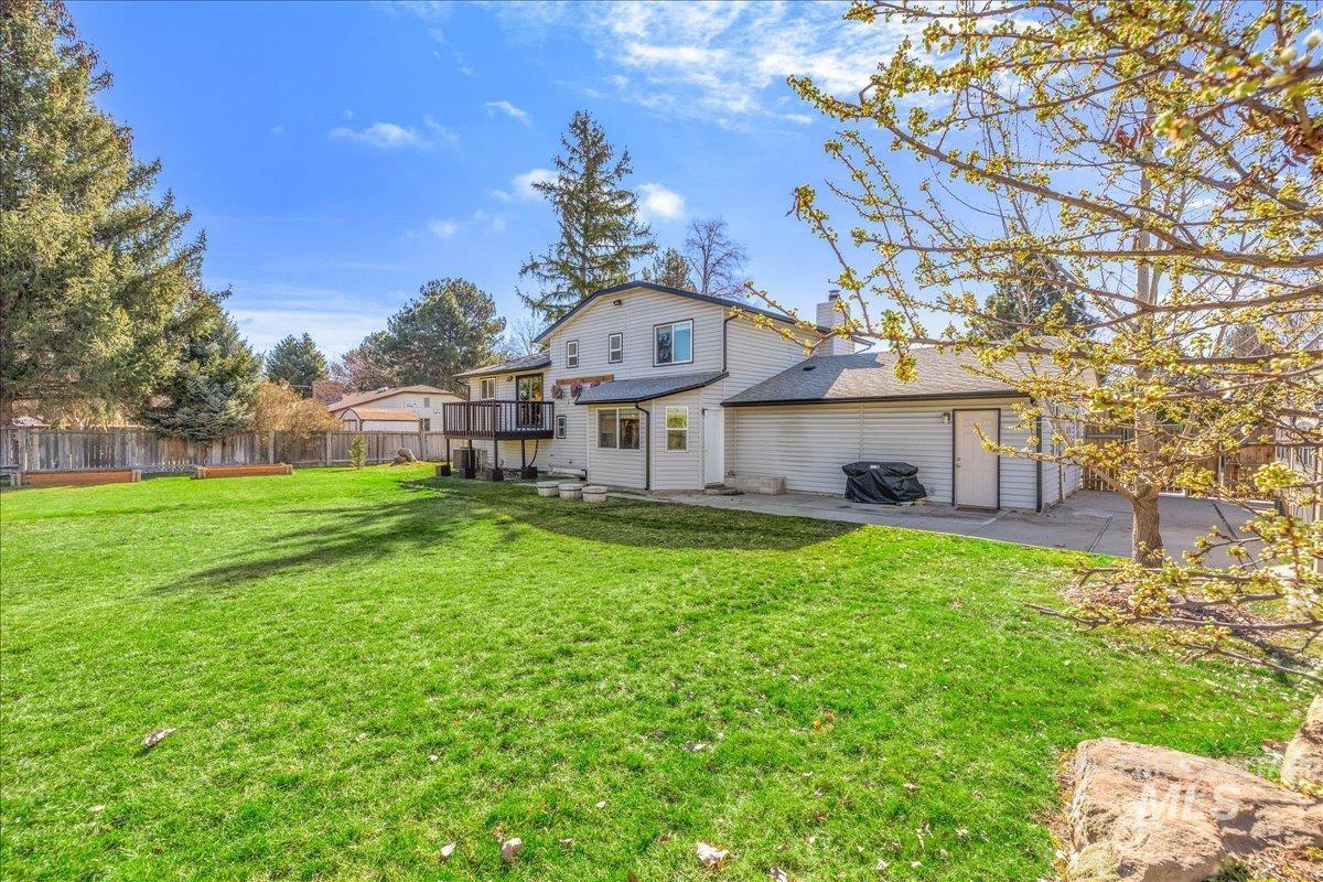 10438 W Hollandale Dr, Boise, Idaho 83709, 4 Bedrooms, 3 Bathrooms, Residential For Sale, Price $599,900,MLS 98978697