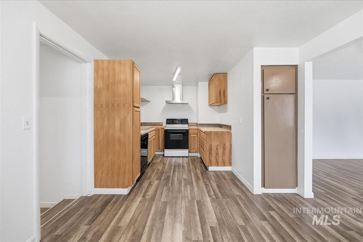 4151 N Patton, Boise, Idaho 83704, 3 Bedrooms, 1.5 Bathrooms, Residential For Sale, Price $389,000,MLS 98978699