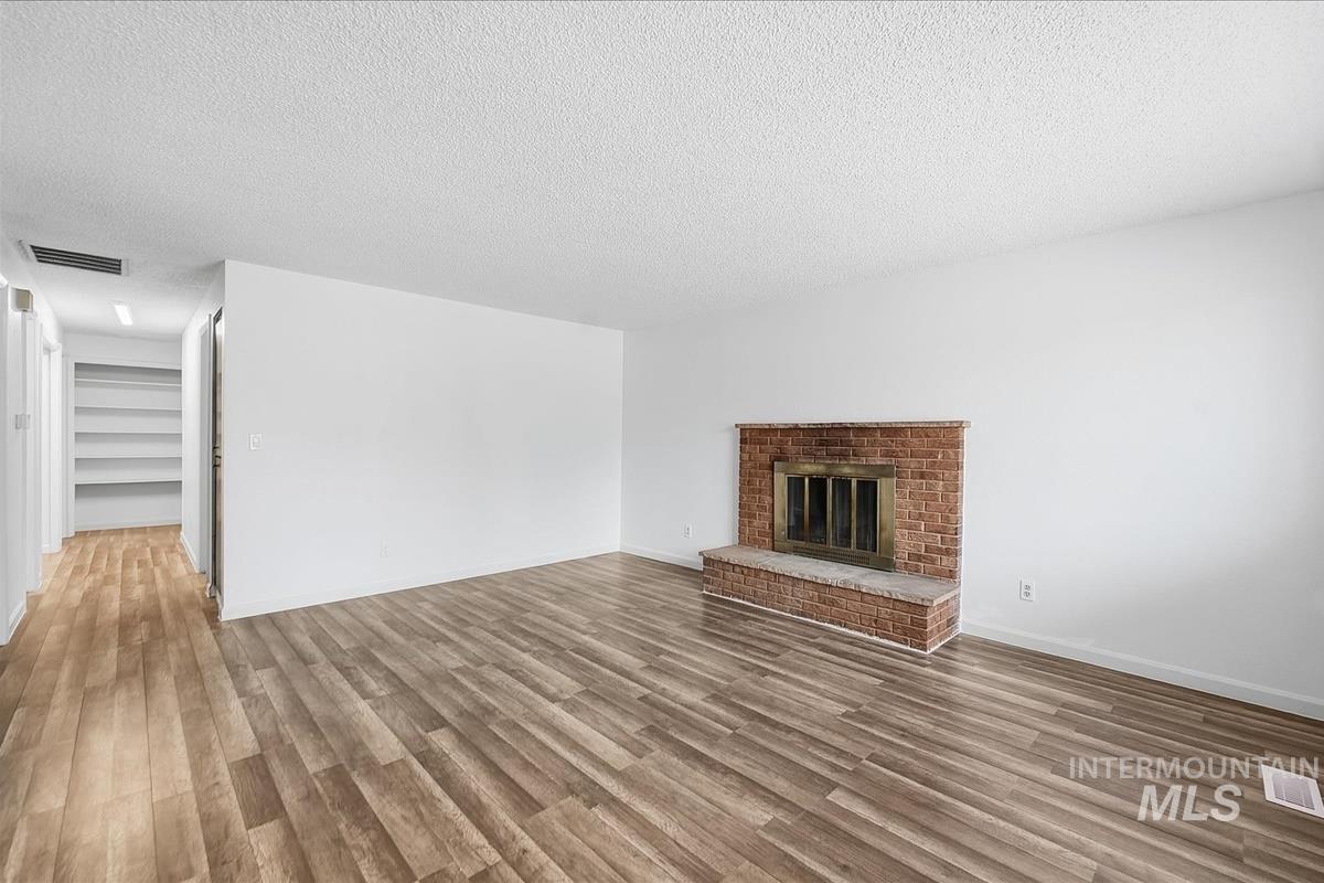 4151 N Patton, Boise, Idaho 83704, 3 Bedrooms, 1.5 Bathrooms, Residential For Sale, Price $389,000,MLS 98978699