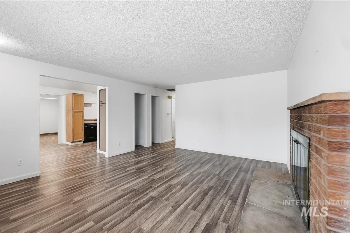 4151 N Patton, Boise, Idaho 83704, 3 Bedrooms, 1.5 Bathrooms, Residential For Sale, Price $389,000,MLS 98978699