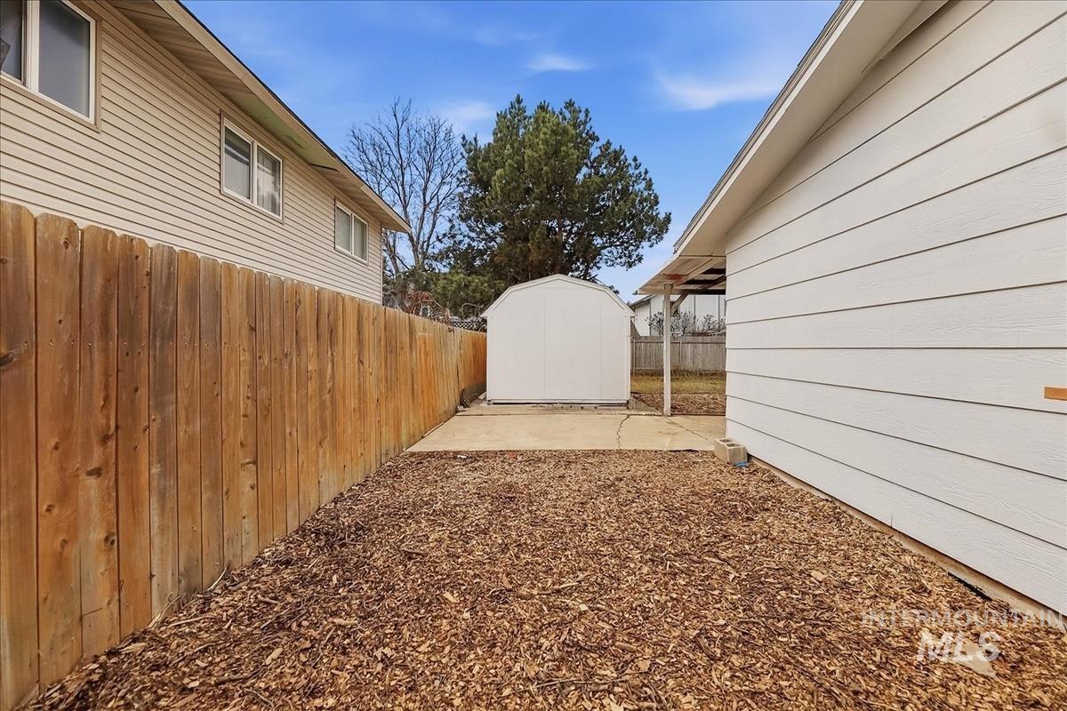 4151 N Patton, Boise, Idaho 83704, 3 Bedrooms, 1.5 Bathrooms, Residential For Sale, Price $389,000,MLS 98978699