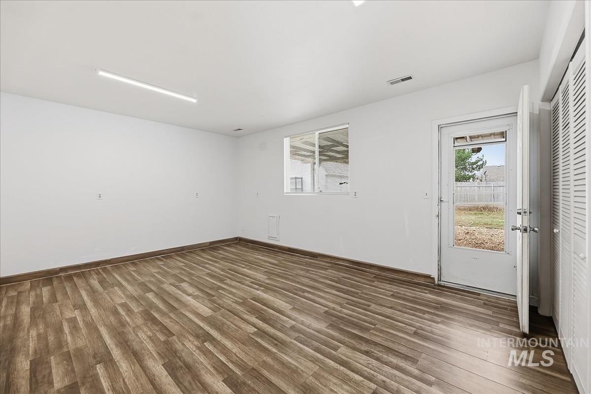 4151 N Patton, Boise, Idaho 83704, 3 Bedrooms, 1.5 Bathrooms, Residential For Sale, Price $389,000,MLS 98978699