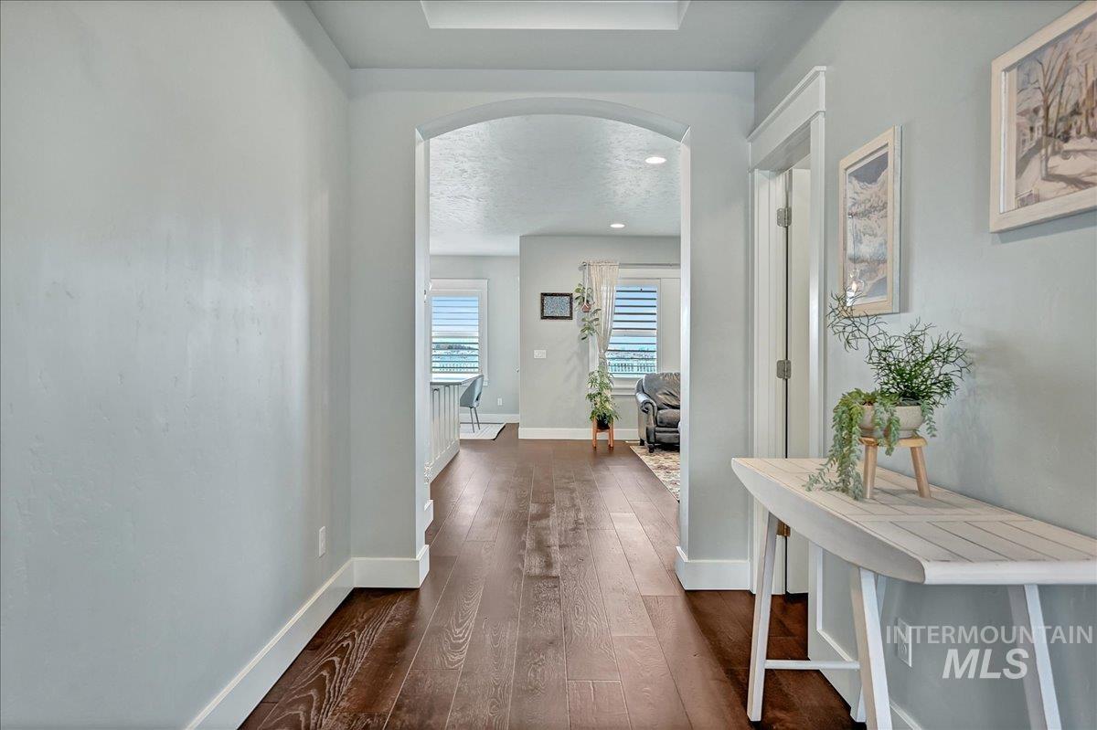 7713 S Wagons West Avenue, Boise, Idaho 83716, 4 Bedrooms, 2.5 Bathrooms, Residential For Sale, Price $689,000,MLS 98978700