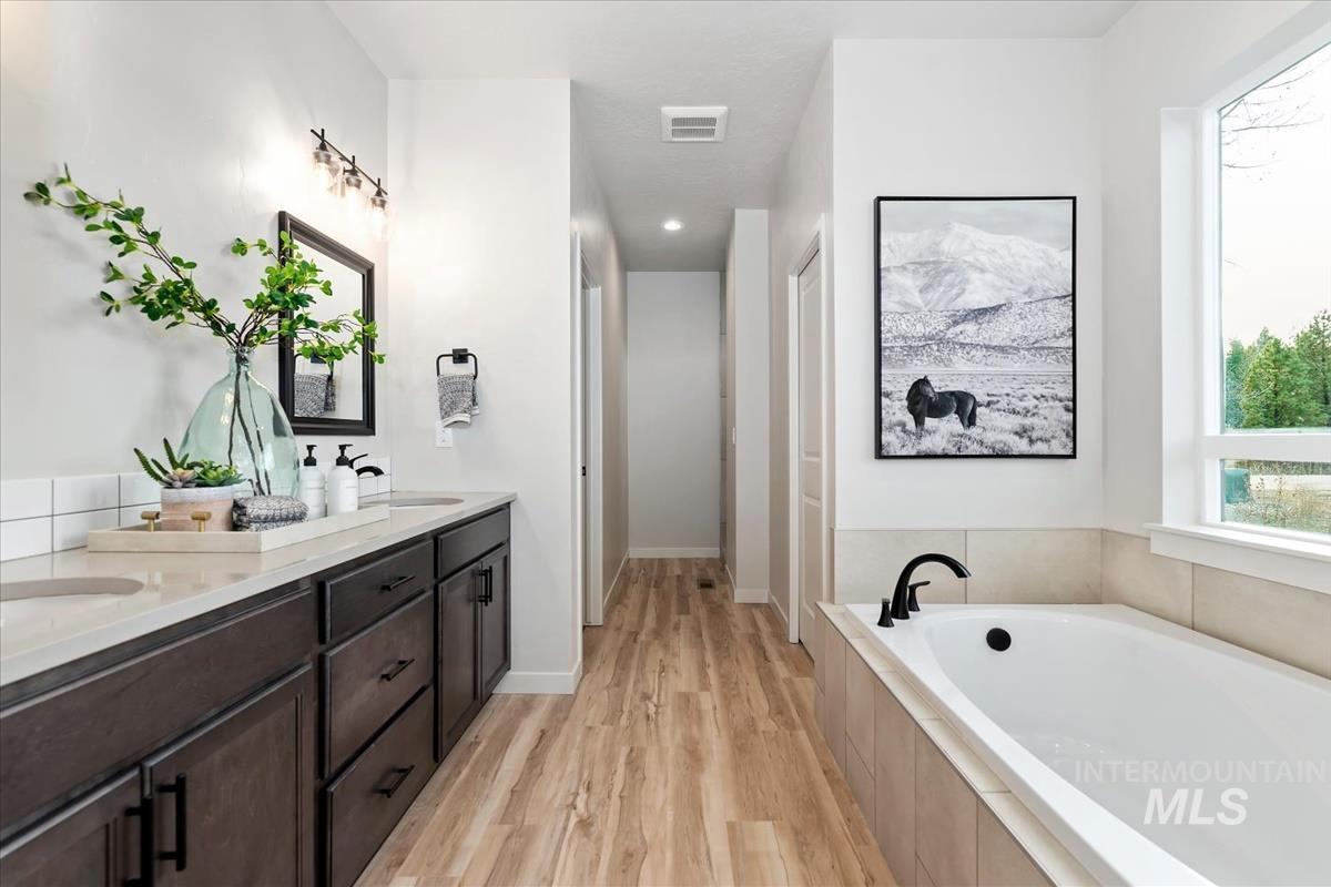 232 Mores Creek Drive, Idaho City, Idaho 83631, 3 Bedrooms, 2 Bathrooms, Residential For Sale, Price $519,000, 98978702