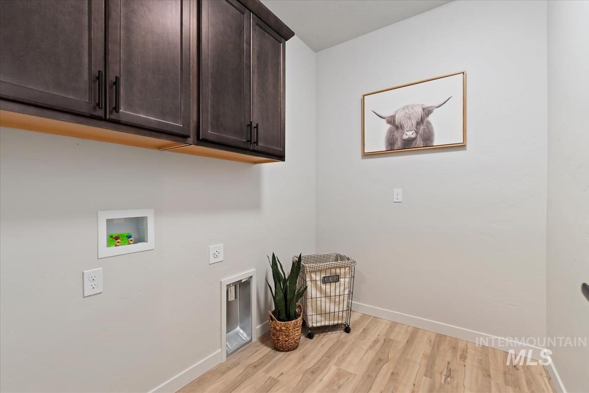 232 Mores Creek Drive, Idaho City, Idaho 83631, 3 Bedrooms, 2 Bathrooms, Residential For Sale, Price $519,000, 98978702