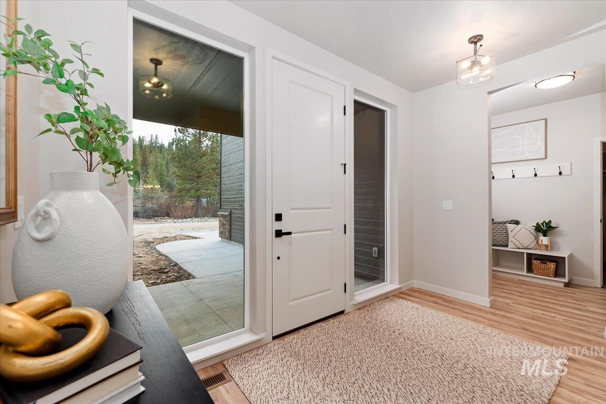 232 Mores Creek Drive, Idaho City, Idaho 83631, 3 Bedrooms, 2 Bathrooms, Residential For Sale, Price $519,000, 98978702