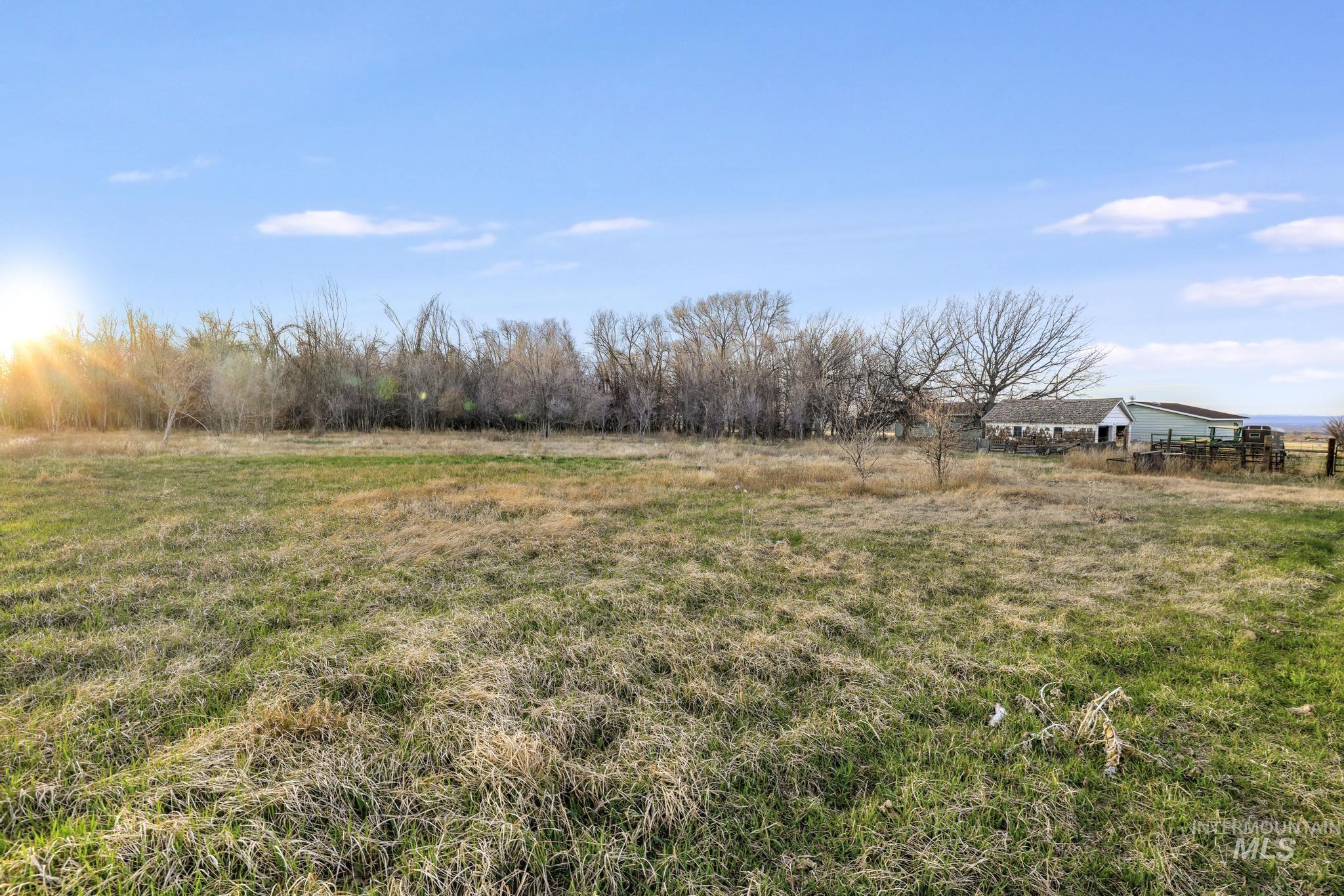 2735 E 3300 N, Twin Falls, Idaho 83301, 4 Bedrooms, 2 Bathrooms, Residential For Sale, Price $599,999, 98978704