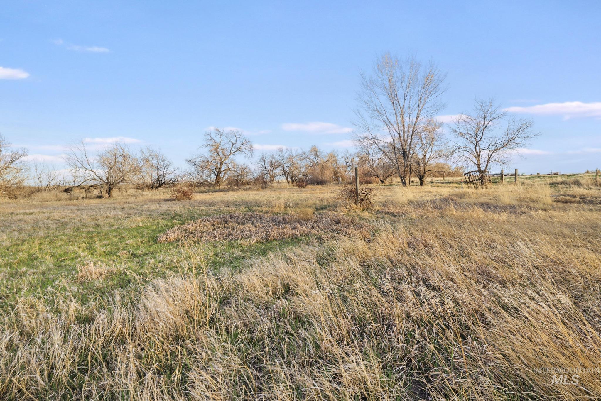 2735 E 3300 N, Twin Falls, Idaho 83301, 4 Bedrooms, 2 Bathrooms, Residential For Sale, Price $599,999, 98978704