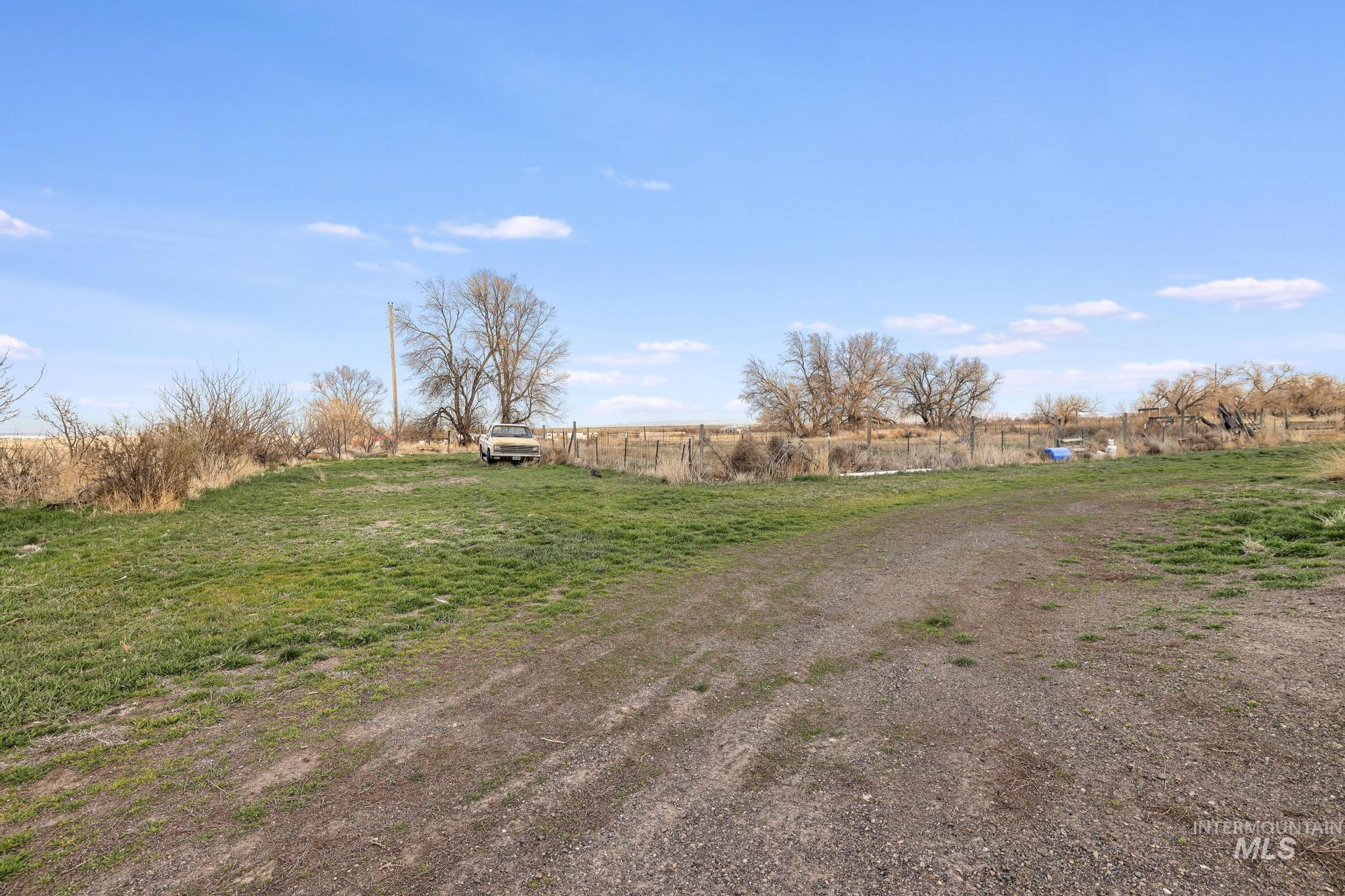 2735 E 3300 N, Twin Falls, Idaho 83301, 4 Bedrooms, 2 Bathrooms, Residential For Sale, Price $599,999, 98978704