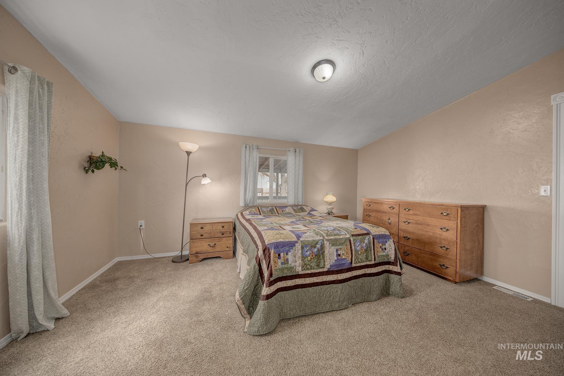 320 S Superior St, Cambridge, Idaho 83610, 4 Bedrooms, 2 Bathrooms, Residential For Sale, Price $362,000, 98978705