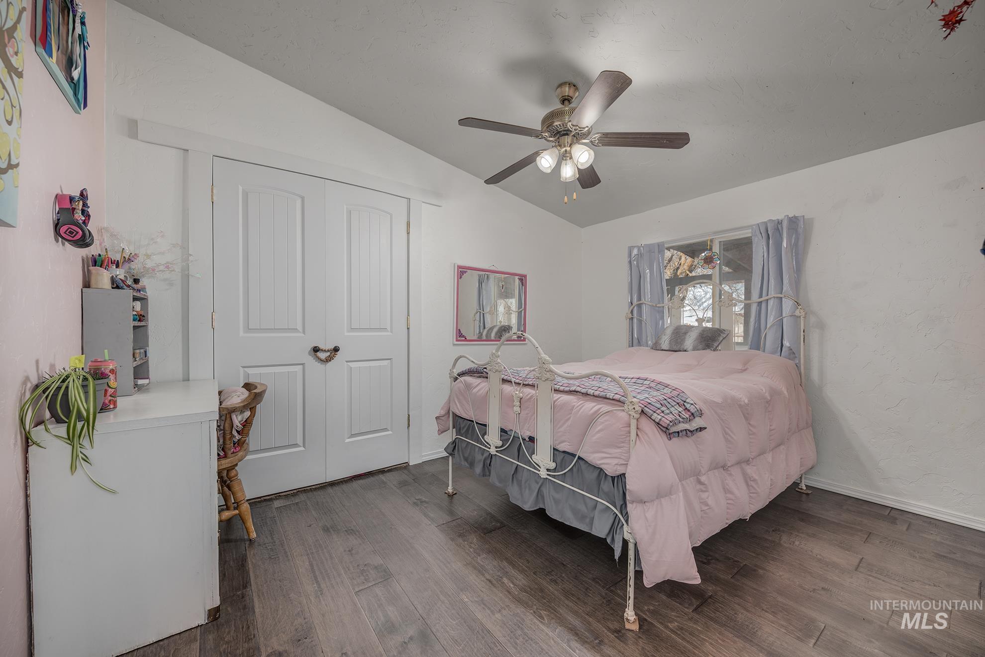 320 S Superior St, Cambridge, Idaho 83610, 4 Bedrooms, 2 Bathrooms, Residential For Sale, Price $362,000, 98978705