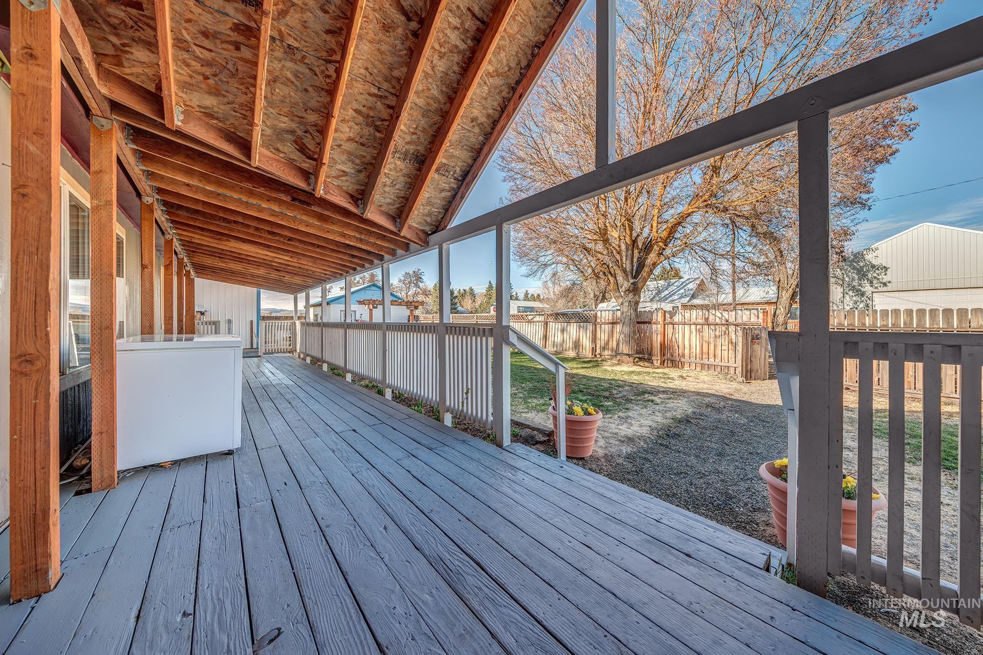 320 S Superior St, Cambridge, Idaho 83610, 4 Bedrooms, 2 Bathrooms, Residential For Sale, Price $362,000, 98978705