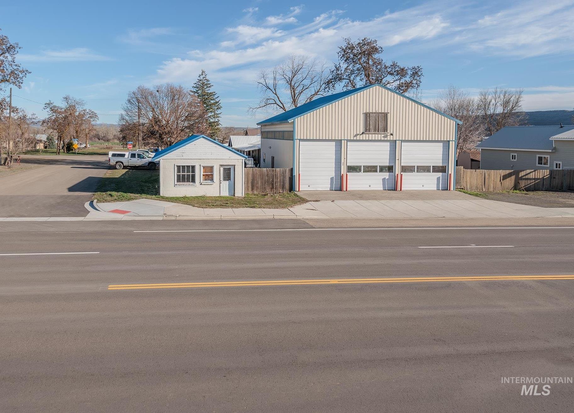 320 S Superior St, Cambridge, Idaho 83610, 4 Bedrooms, 2 Bathrooms, Residential For Sale, Price $362,000, 98978705