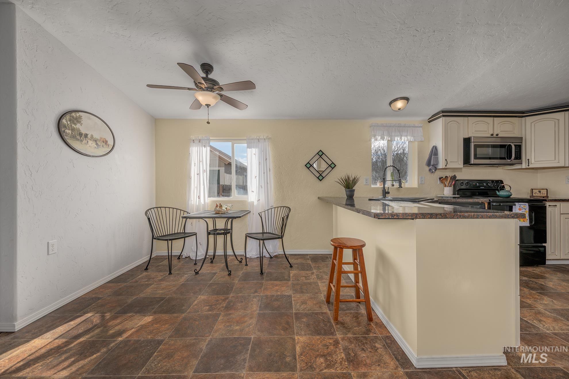 320 S Superior St, Cambridge, Idaho 83610, 4 Bedrooms, 2 Bathrooms, Residential For Sale, Price $362,000, 98978705