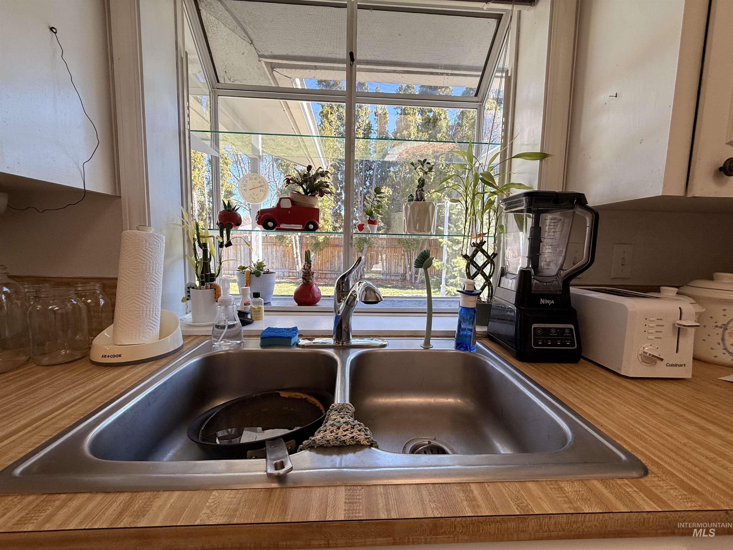 1204 S Amaya Place, Boise, Idaho 83709, 5 Bedrooms, 3.5 Bathrooms, Residential For Sale, Price $599,999, 98978706