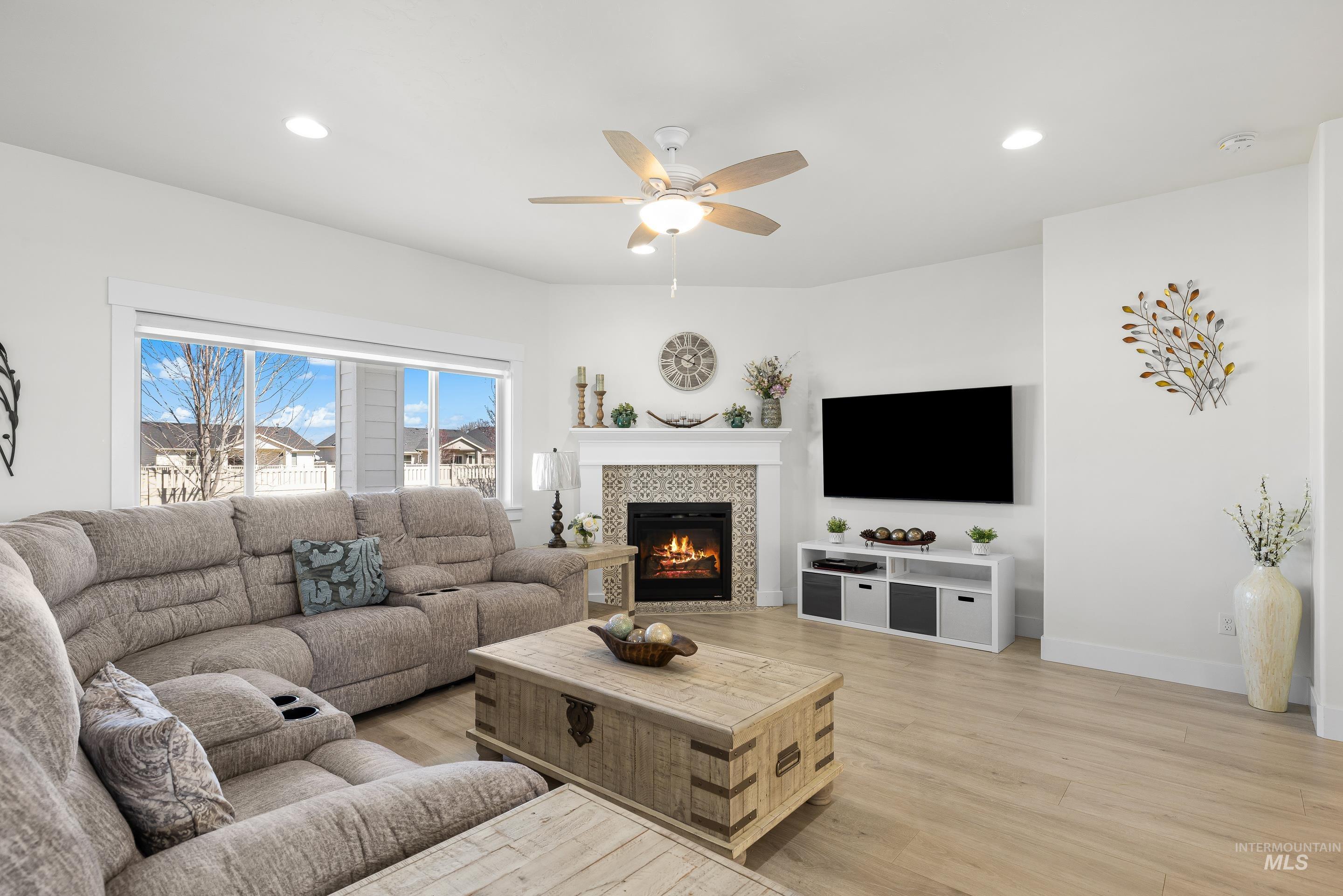 6166 E Canyon Crossing Dr, Nampa, Idaho 83687, 4 Bedrooms, 2 Bathrooms, Residential For Sale, Price $514,900, 98978711