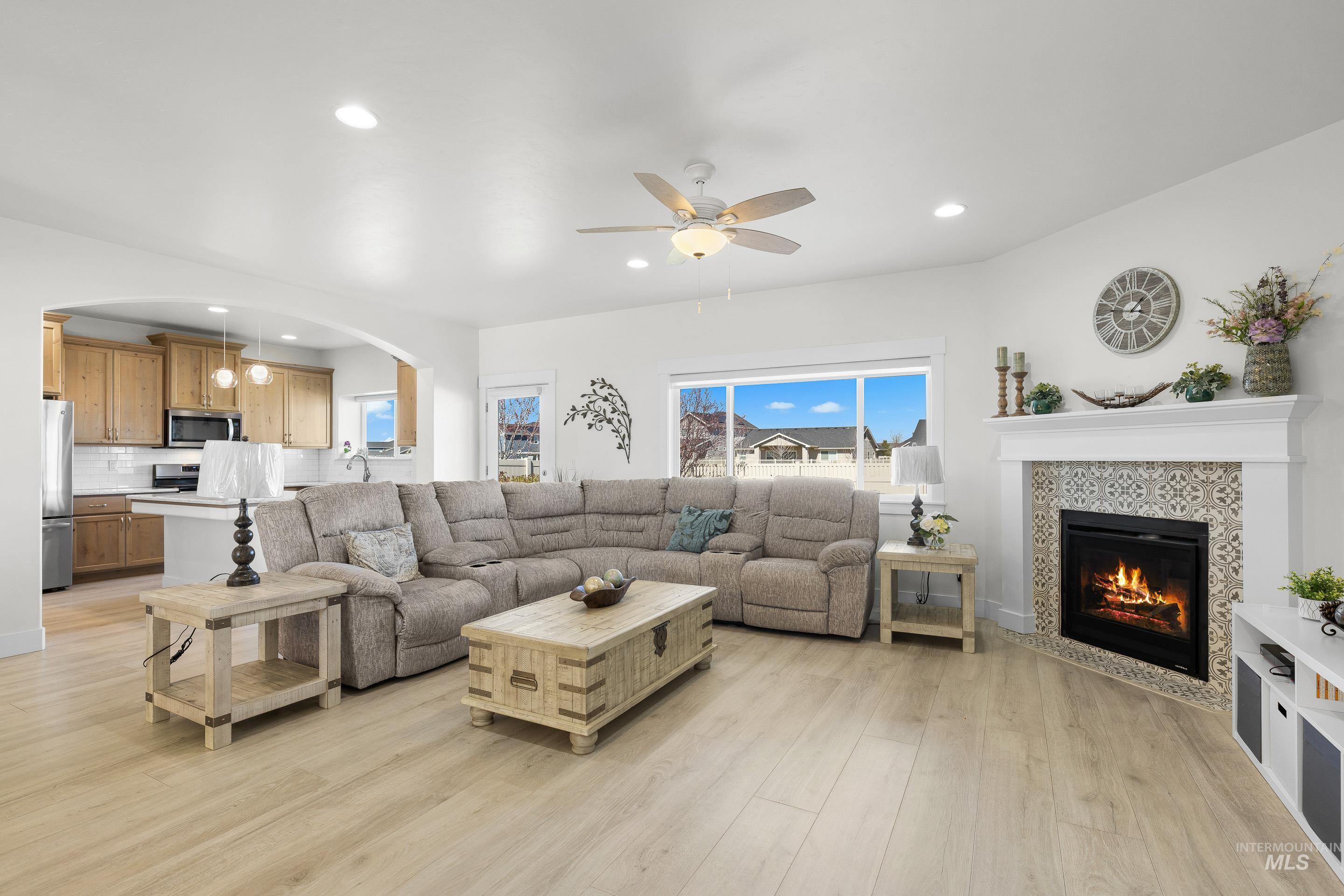 6166 E Canyon Crossing Dr, Nampa, Idaho 83687, 4 Bedrooms, 2 Bathrooms, Residential For Sale, Price $514,900, 98978711