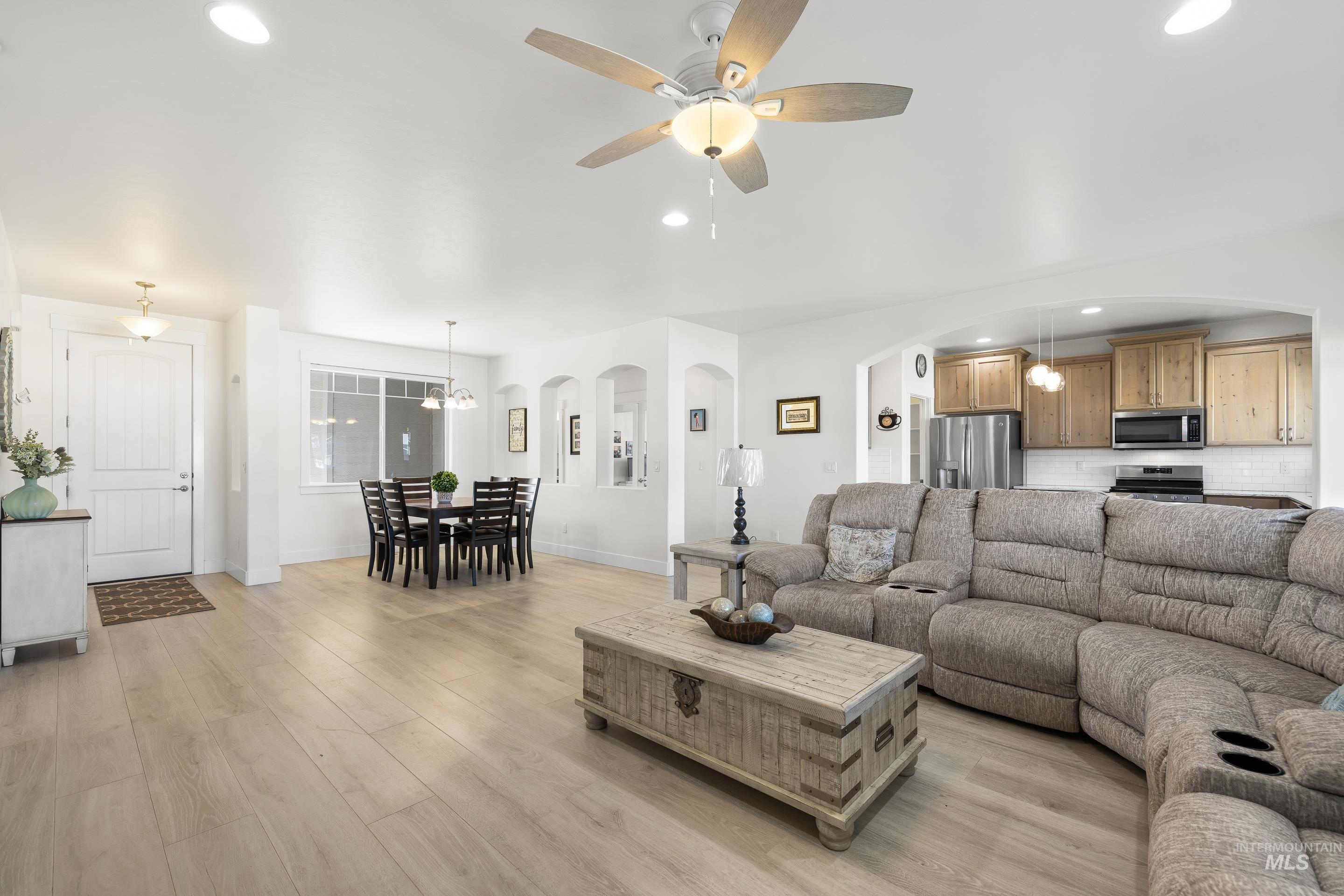 6166 E Canyon Crossing Dr, Nampa, Idaho 83687, 4 Bedrooms, 2 Bathrooms, Residential For Sale, Price $514,900, 98978711