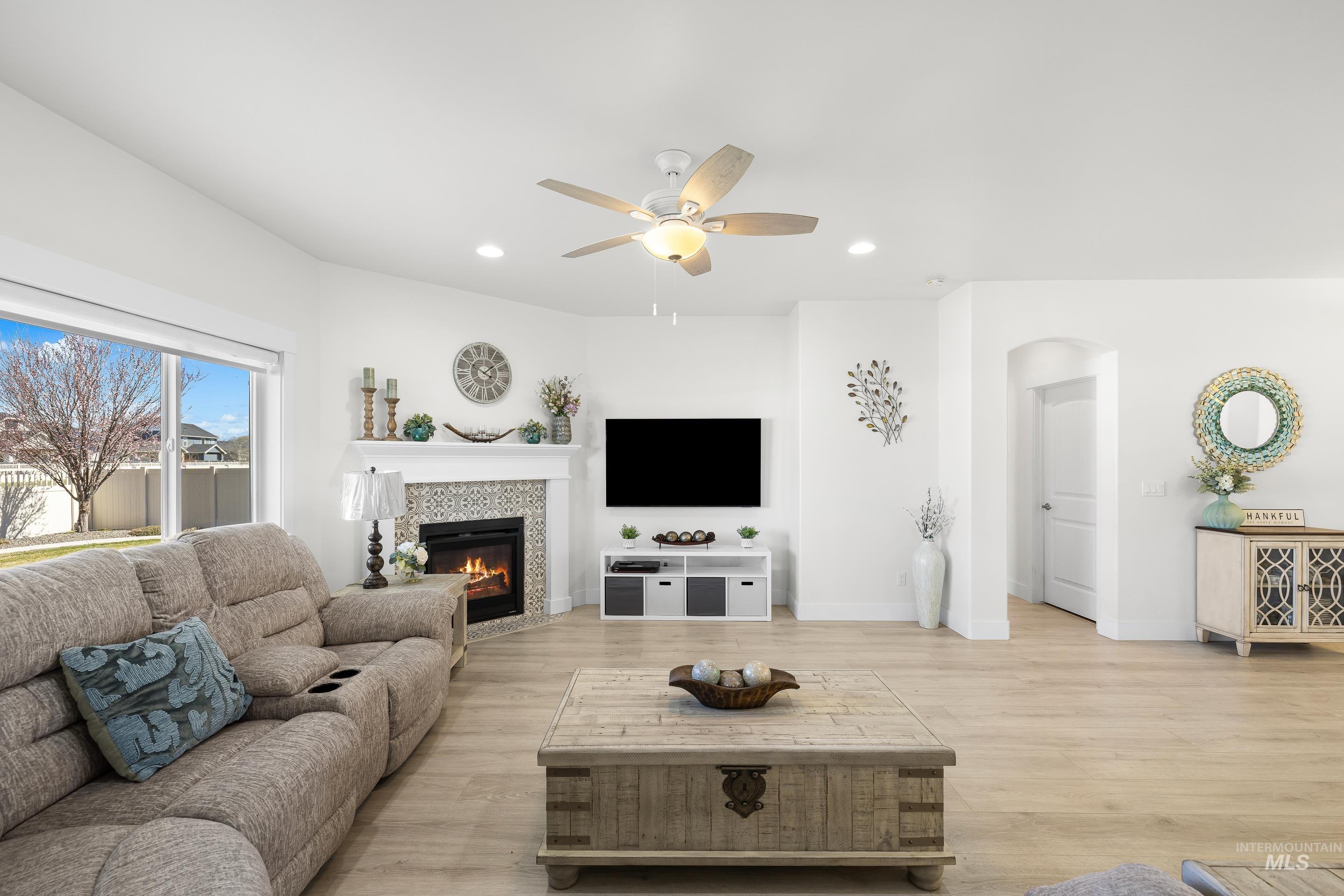 6166 E Canyon Crossing Dr, Nampa, Idaho 83687, 4 Bedrooms, 2 Bathrooms, Residential For Sale, Price $514,900, 98978711