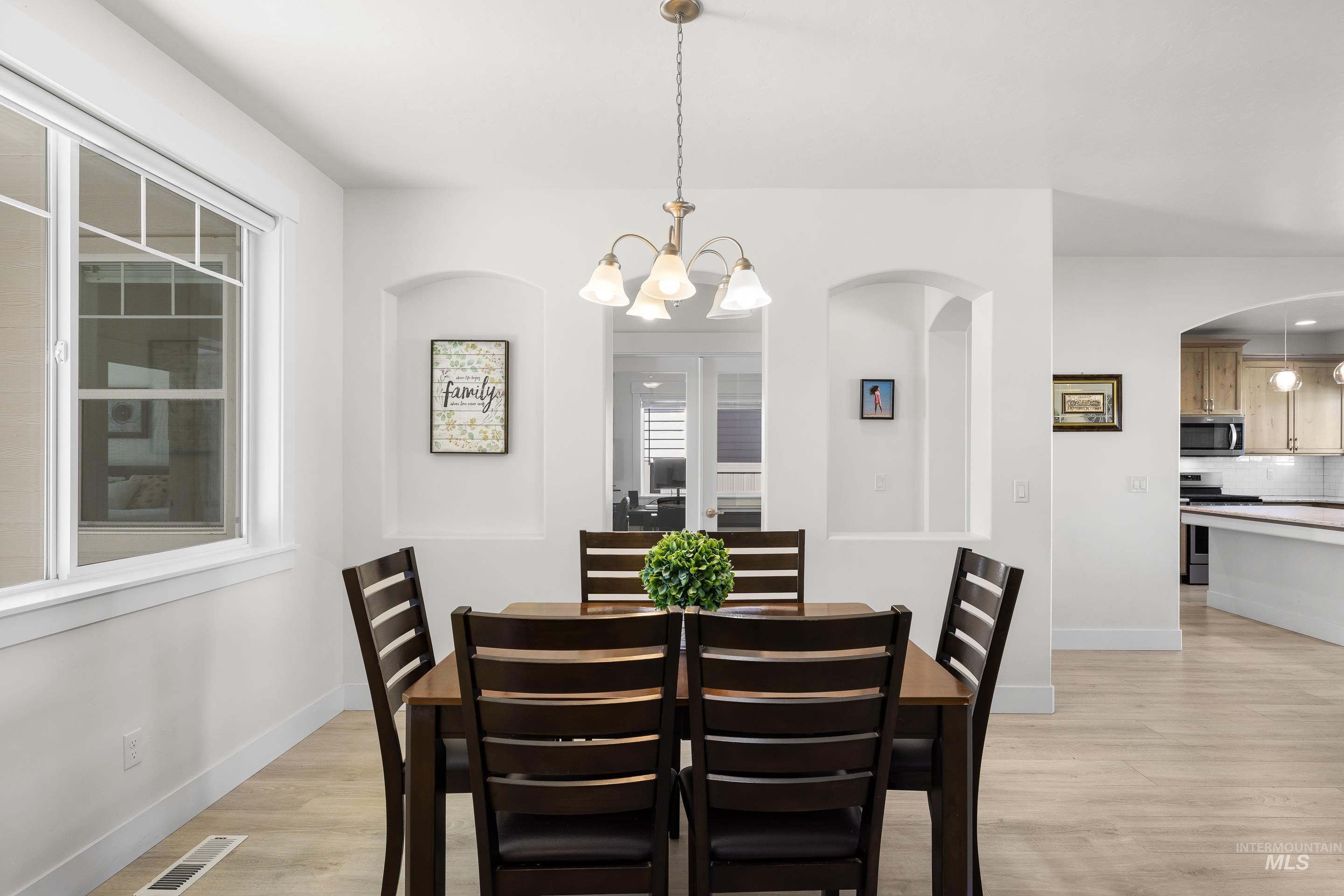 6166 E Canyon Crossing Dr, Nampa, Idaho 83687, 4 Bedrooms, 2 Bathrooms, Residential For Sale, Price $514,900, 98978711