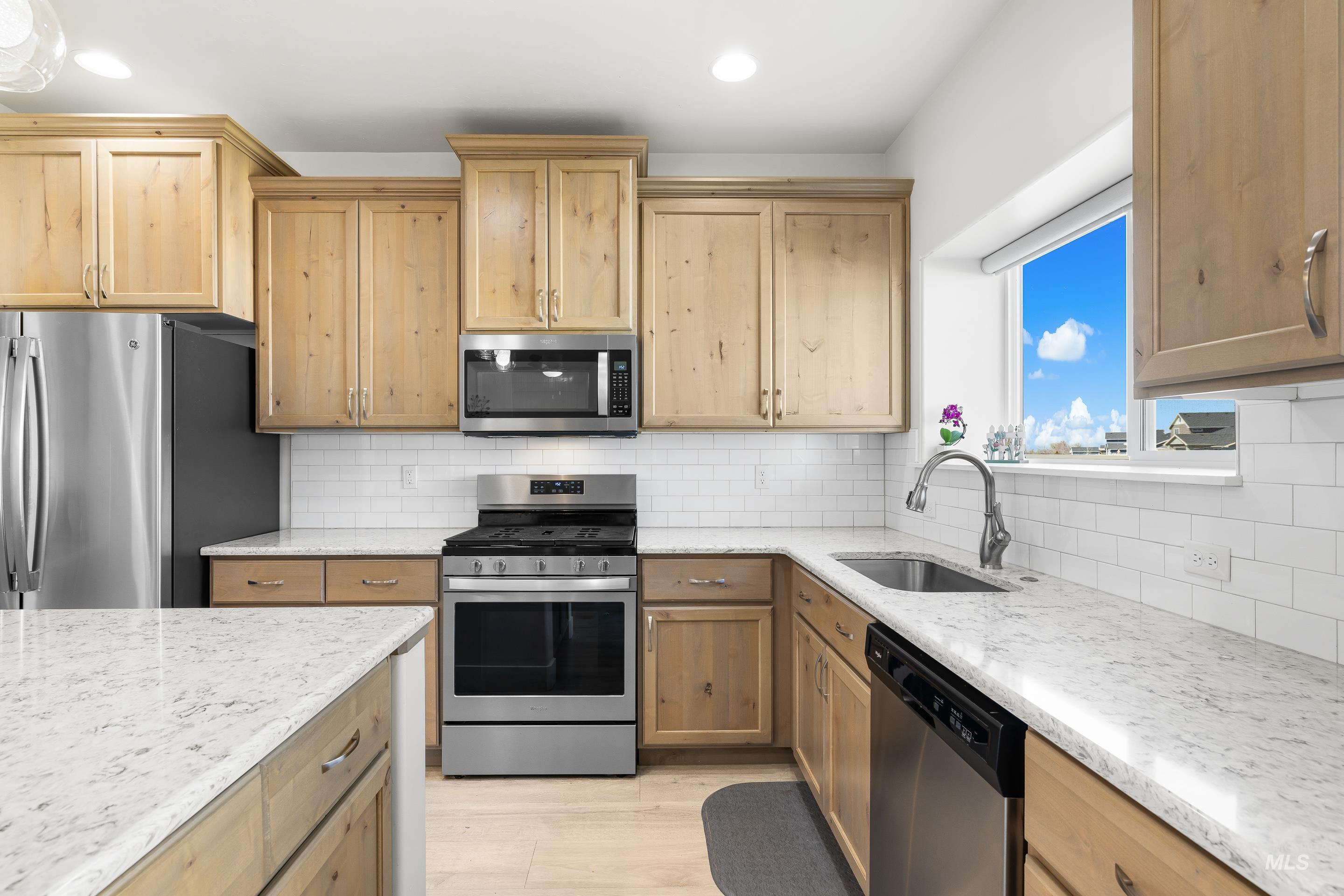 6166 E Canyon Crossing Dr, Nampa, Idaho 83687, 4 Bedrooms, 2 Bathrooms, Residential For Sale, Price $514,900, 98978711