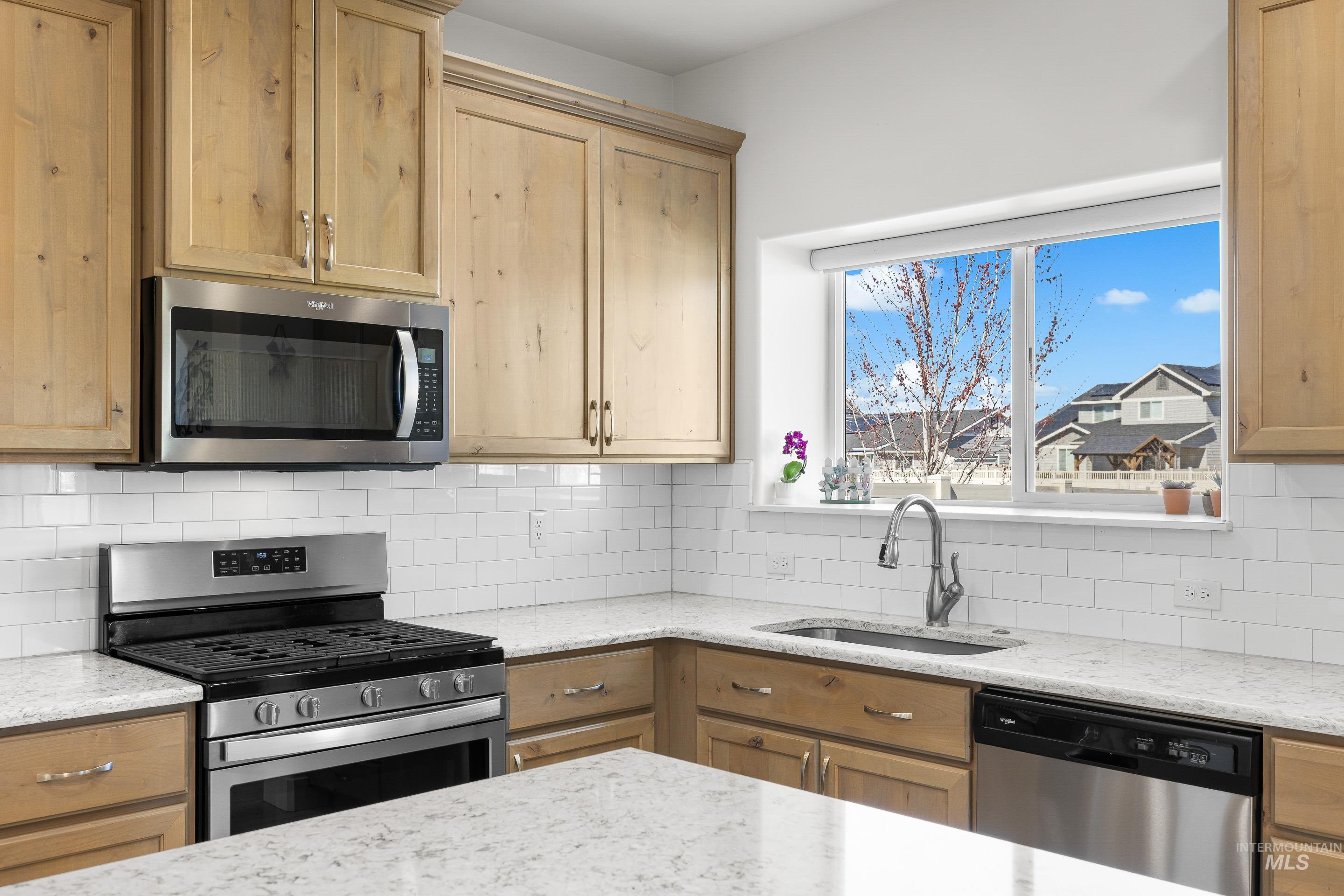 6166 E Canyon Crossing Dr, Nampa, Idaho 83687, 4 Bedrooms, 2 Bathrooms, Residential For Sale, Price $514,900, 98978711