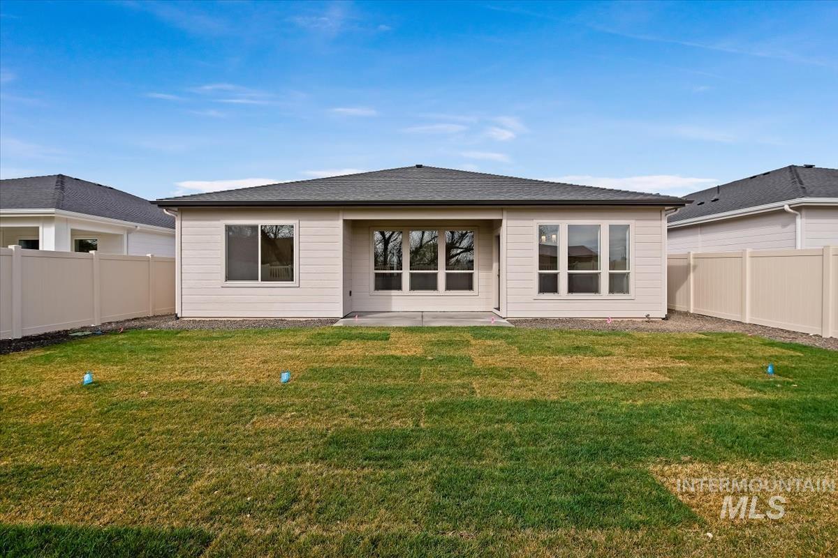 4207 Tropic Way, Caldwell, Idaho 83607, 3 Bedrooms, 2 Bathrooms, Residential For Sale, Price $429,880,MLS 98978712