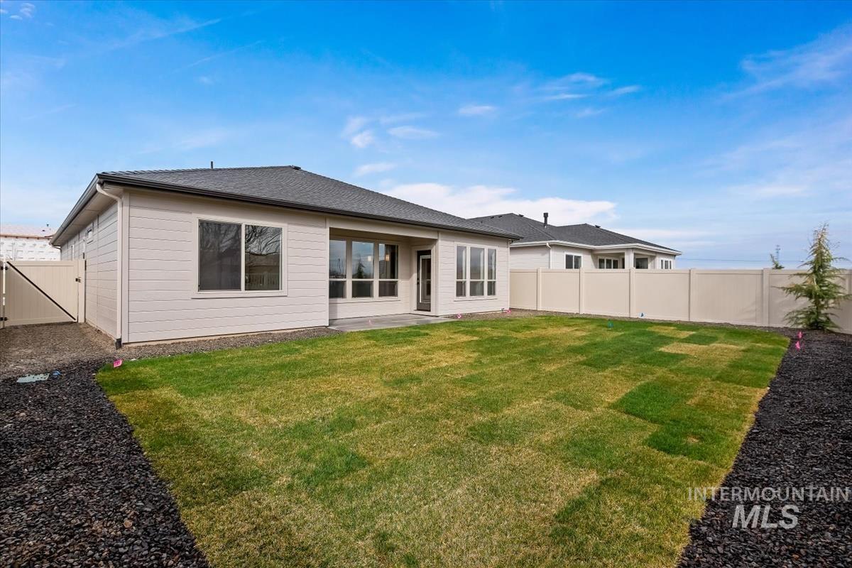 4207 Tropic Way, Caldwell, Idaho 83607, 3 Bedrooms, 2 Bathrooms, Residential For Sale, Price $429,880,MLS 98978712