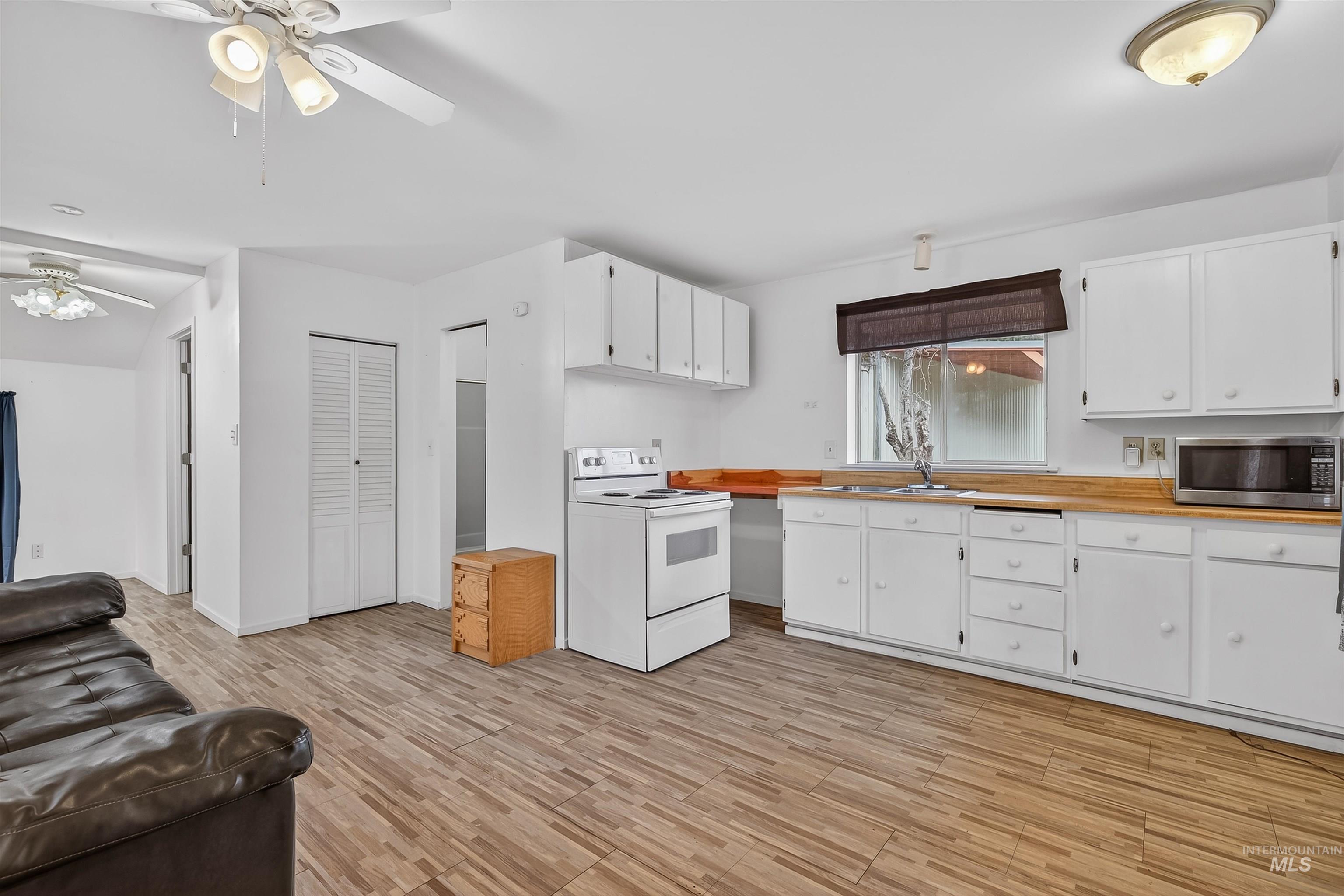 21511 Bandit Lane, Peck, Idaho 83545, 3 Bedrooms, 2 Bathrooms, Residential For Sale, Price $449,000, 98978714