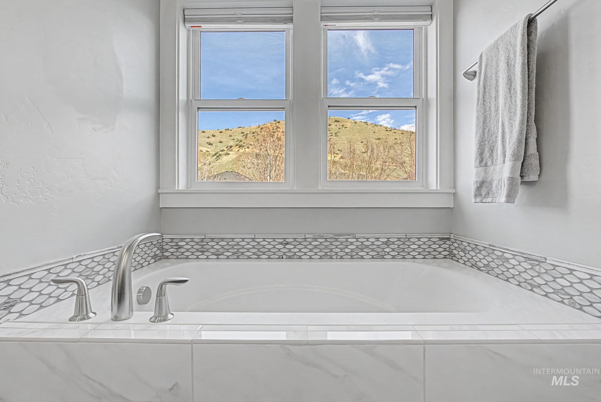 6266 E Playwright St, Boise, Idaho 83716, 5 Bedrooms, 4 Bathrooms, Residential For Sale, Price $1,375,000,MLS 98978720