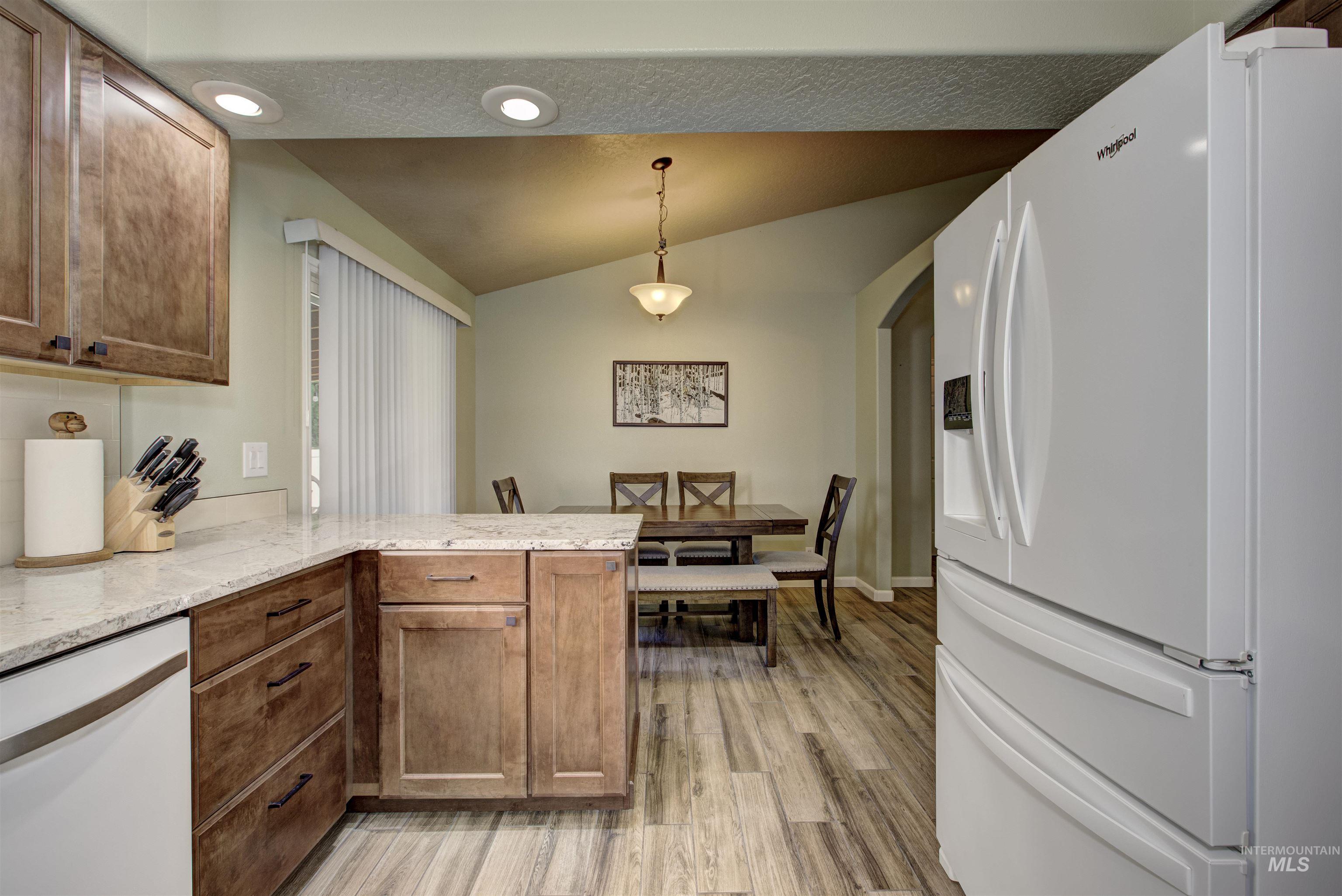 13665 W Rochester St, Boise, Idaho 83713, 3 Bedrooms, 2 Bathrooms, Residential For Sale, Price $435,000, 98978721