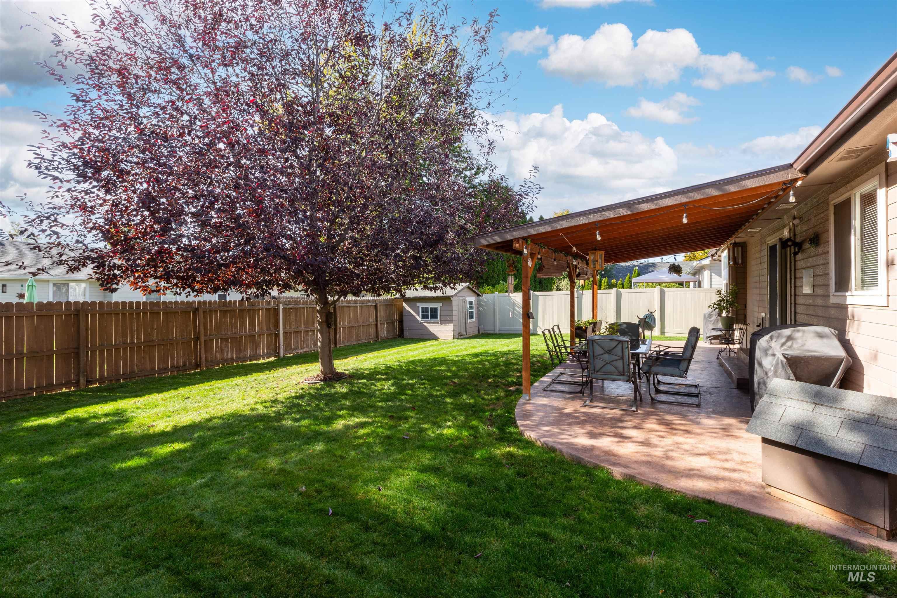 13665 W Rochester St, Boise, Idaho 83713, 3 Bedrooms, 2 Bathrooms, Residential For Sale, Price $435,000, 98978721