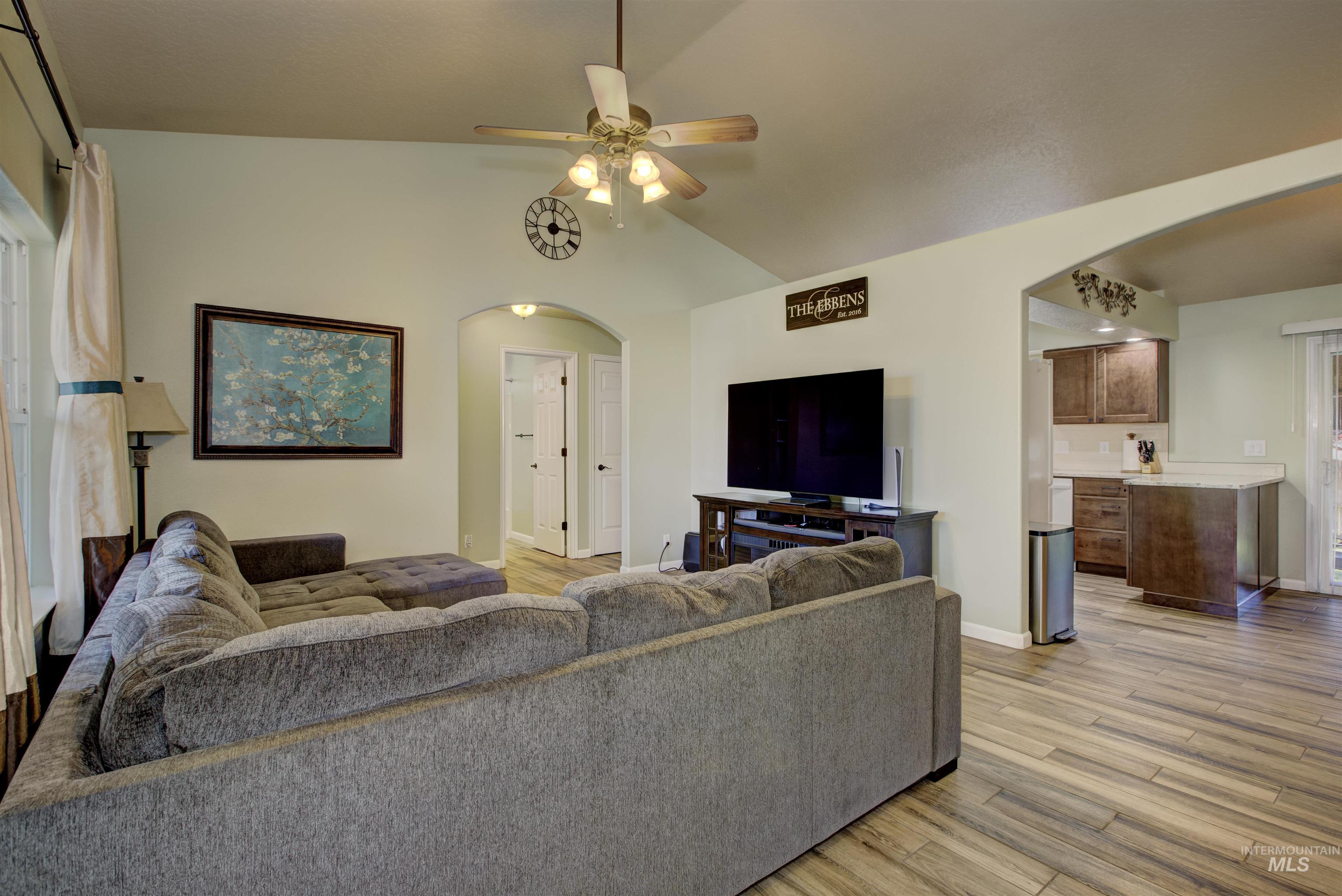 13665 W Rochester St, Boise, Idaho 83713, 3 Bedrooms, 2 Bathrooms, Residential For Sale, Price $435,000, 98978721