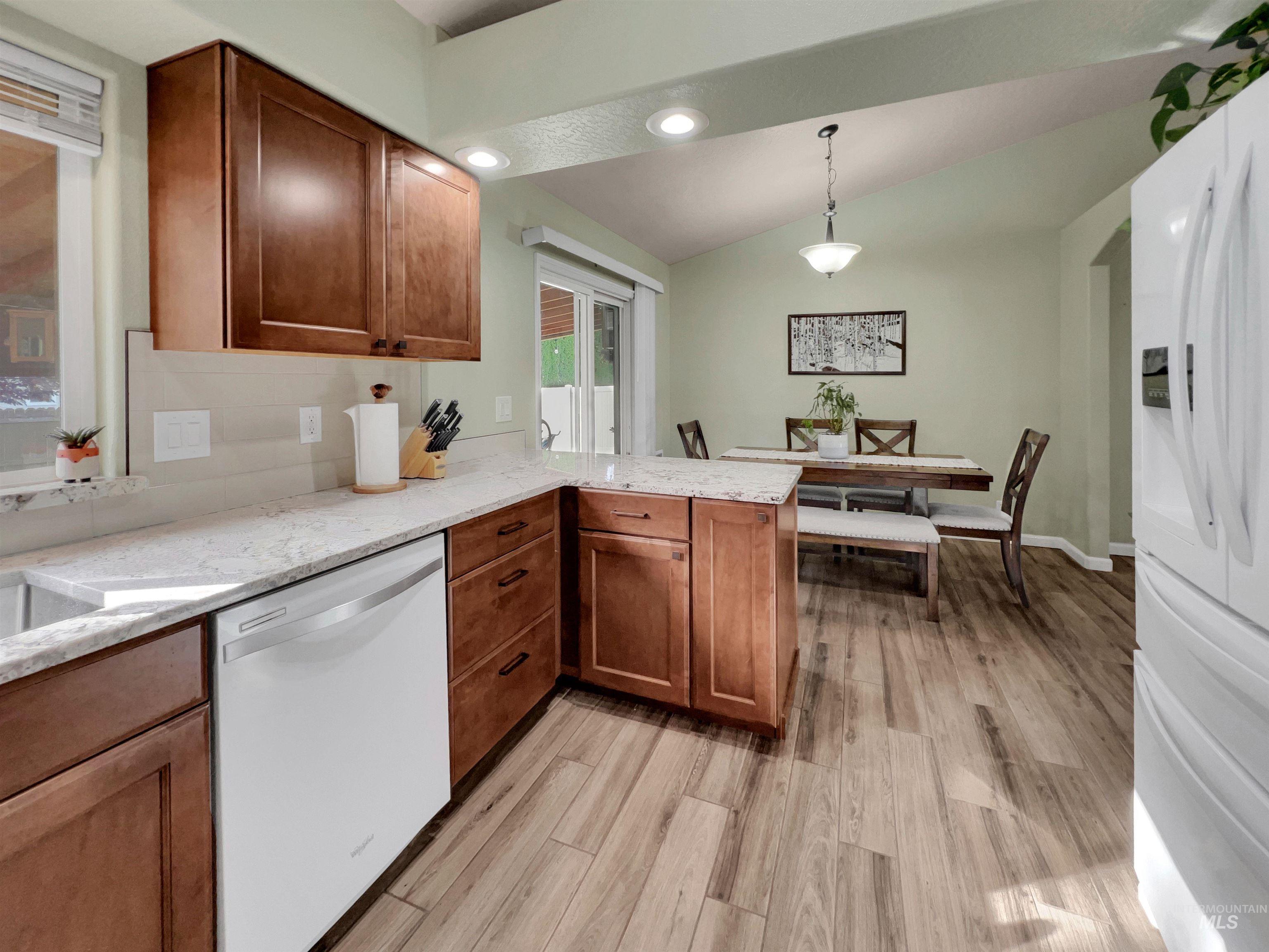 13665 W Rochester St, Boise, Idaho 83713, 3 Bedrooms, 2 Bathrooms, Residential For Sale, Price $435,000, 98978721