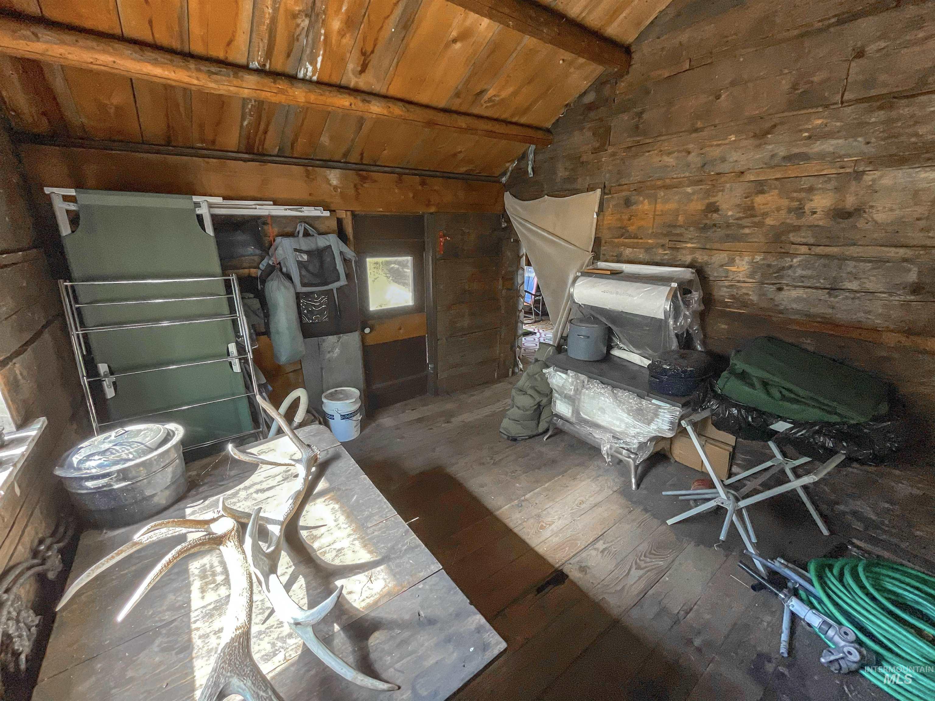 3869 Big Salmon River Rd, Riggins, Idaho 83549, 1 Bedroom, Farm & Ranch For Sale, Price $975,000,MLS 98978722