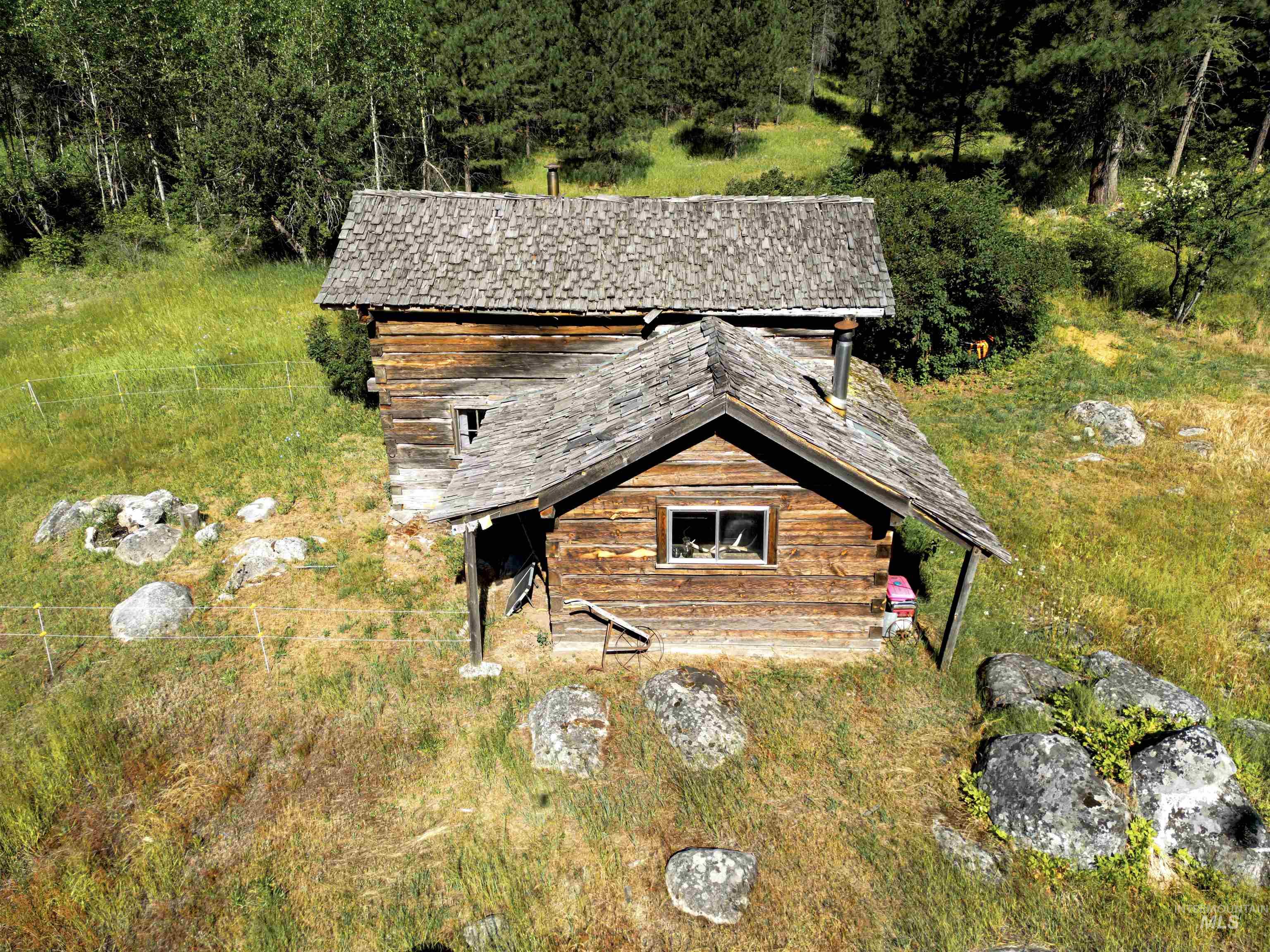 3869 Big Salmon River Rd, Riggins, Idaho 83549, 1 Bedroom, Farm & Ranch For Sale, Price $975,000,MLS 98978722