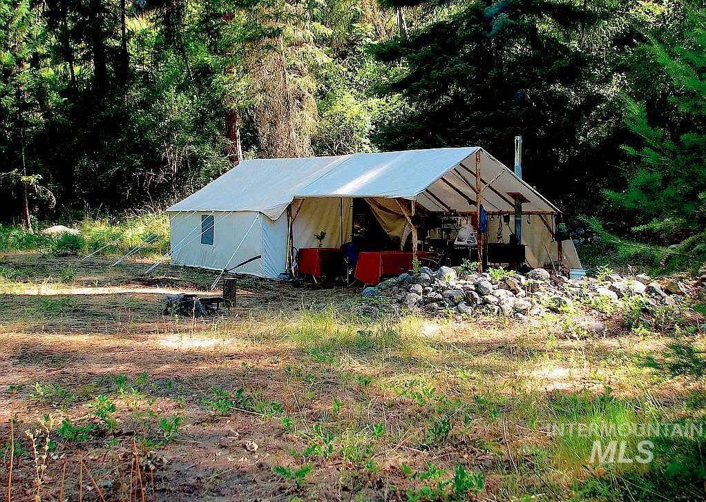 3869 Big Salmon River Rd, Riggins, Idaho 83549, 1 Bedroom, Farm & Ranch For Sale, Price $975,000,MLS 98978722