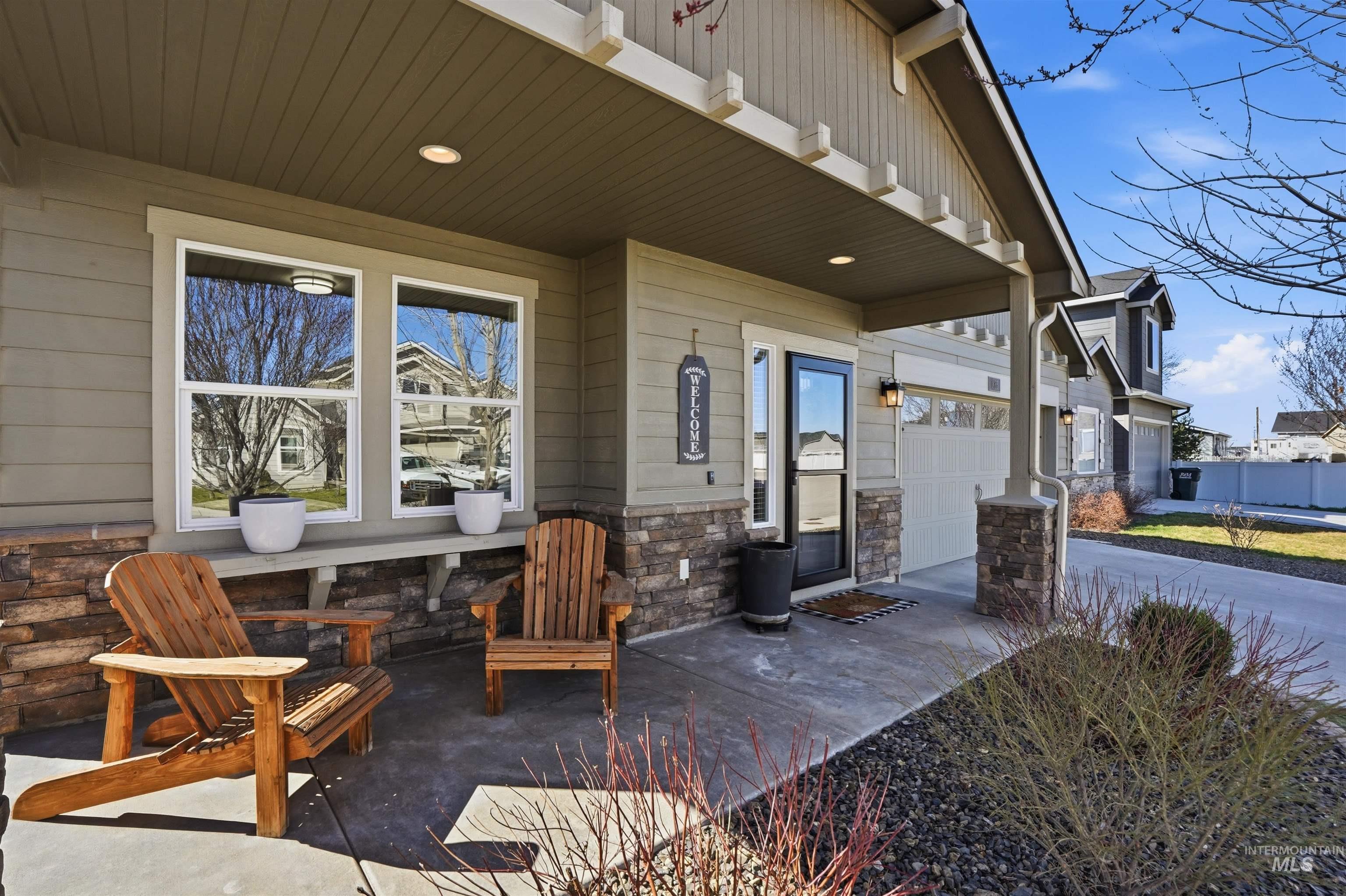 1135 E Odyssey St., Kuna, Idaho 83634, 3 Bedrooms, 2 Bathrooms, Residential For Sale, Price $439,000, 98978723