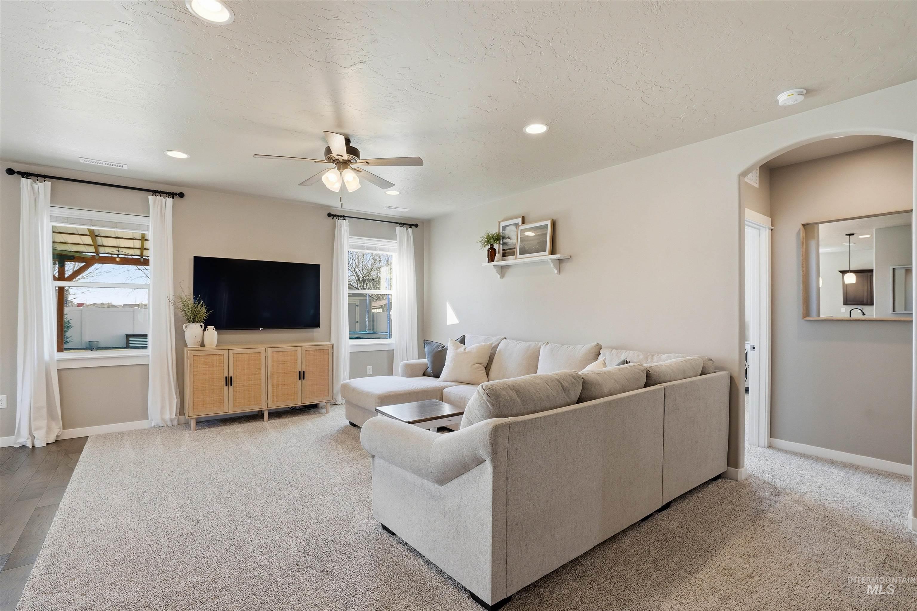 1135 E Odyssey St., Kuna, Idaho 83634, 3 Bedrooms, 2 Bathrooms, Residential For Sale, Price $439,000, 98978723