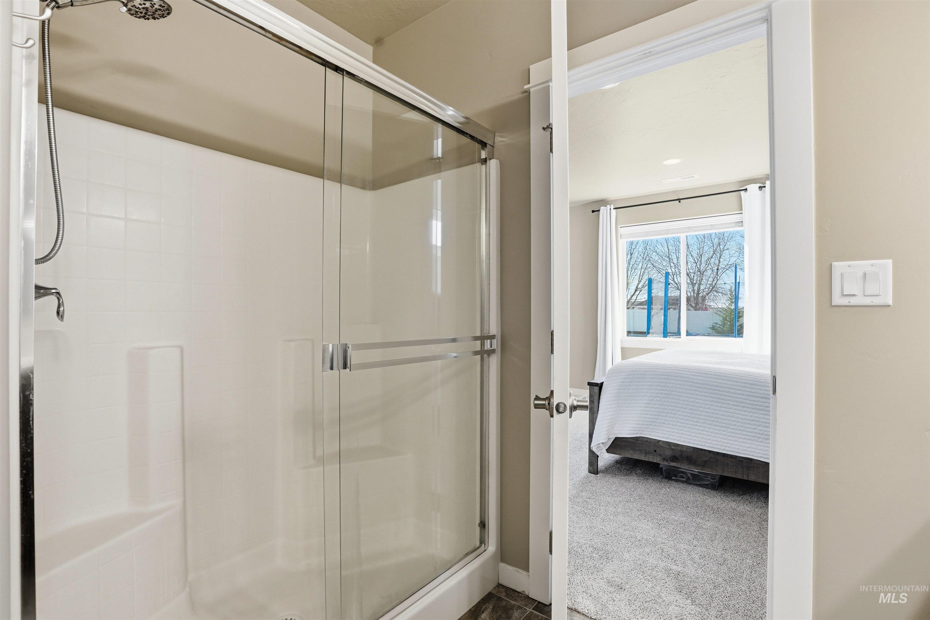 1135 E Odyssey St., Kuna, Idaho 83634, 3 Bedrooms, 2 Bathrooms, Residential For Sale, Price $439,000, 98978723