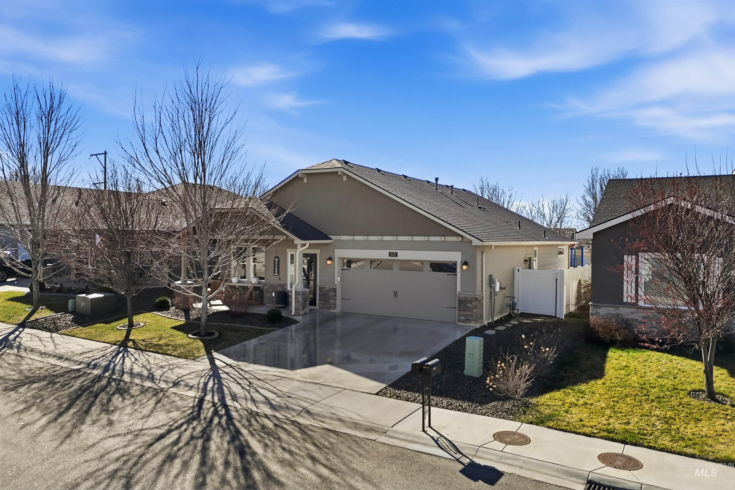 1135 E Odyssey St., Kuna, Idaho 83634, 3 Bedrooms, 2 Bathrooms, Residential For Sale, Price $439,000, 98978723